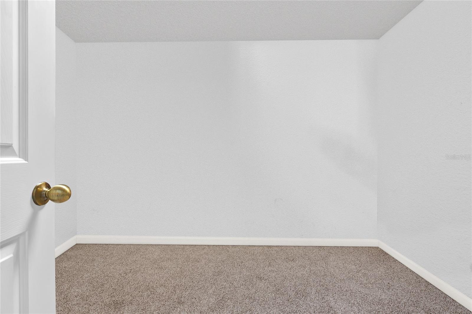 5020 Sawgrass Lake Circle Property Photo 18