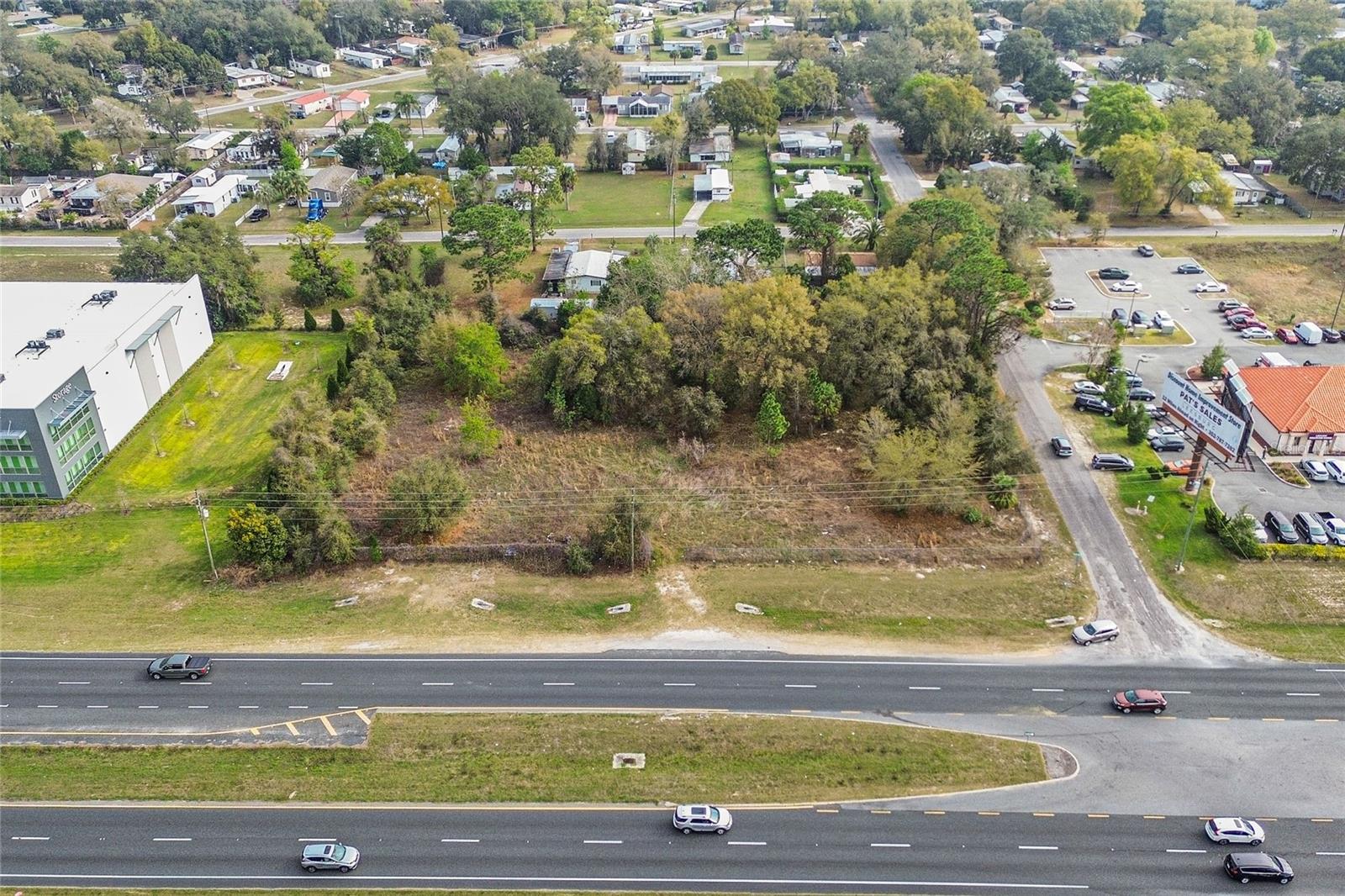 16725 S Us Highway 441 Property Photo 1