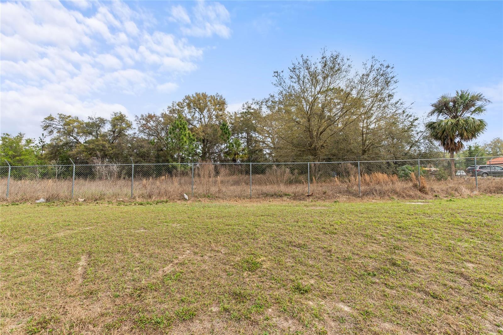 16725 S Us Highway 441 Property Photo 2