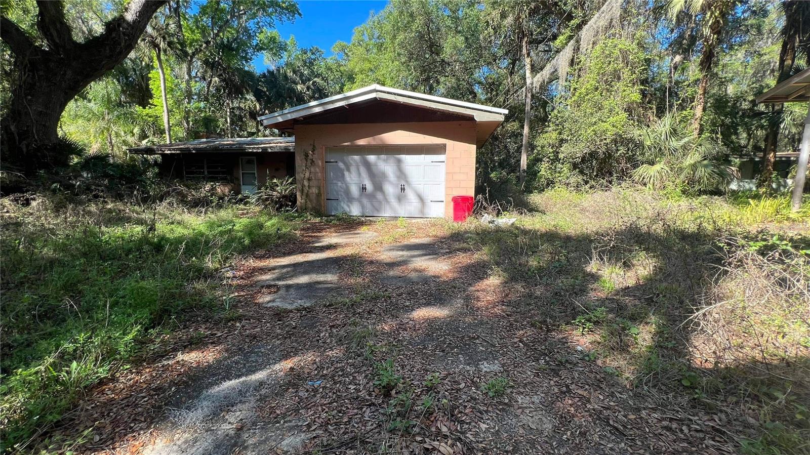 3128 Cr 421 Property Photo 1