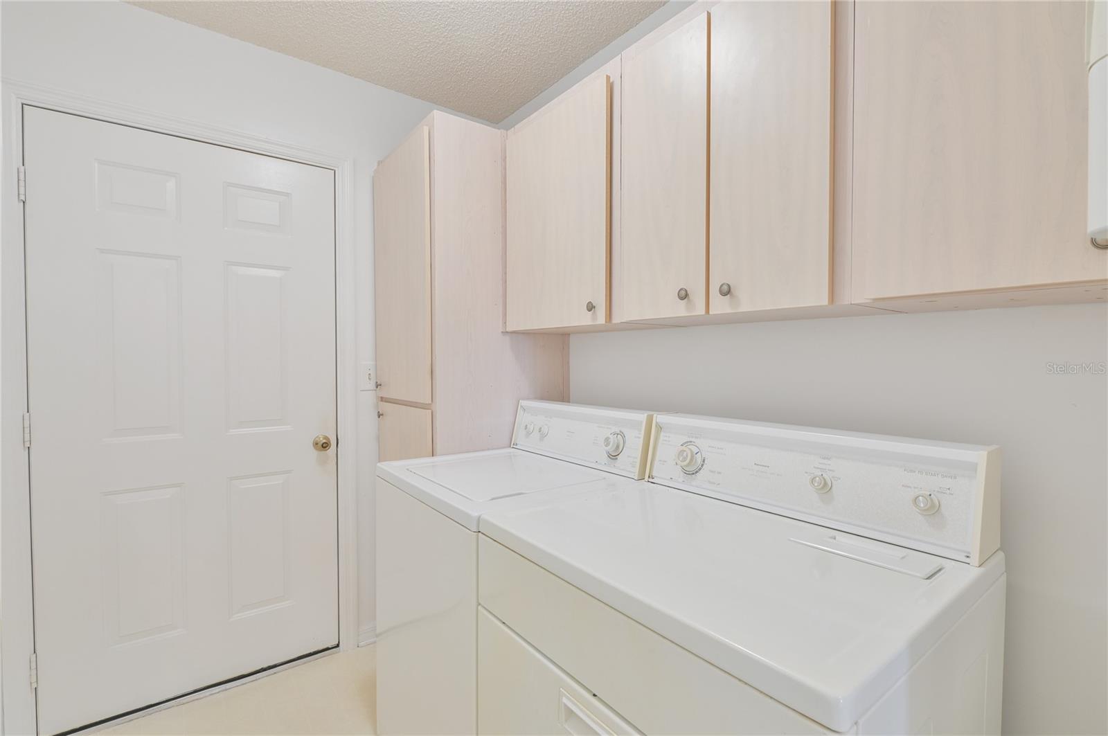 17585 Se 107th Court Property Photo 33