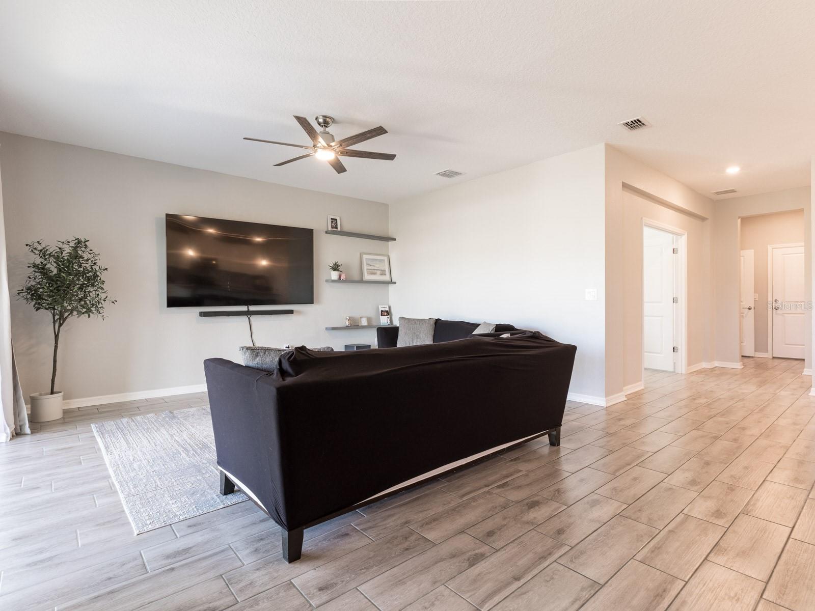 5143 Fluorite Drive Property Photo 20