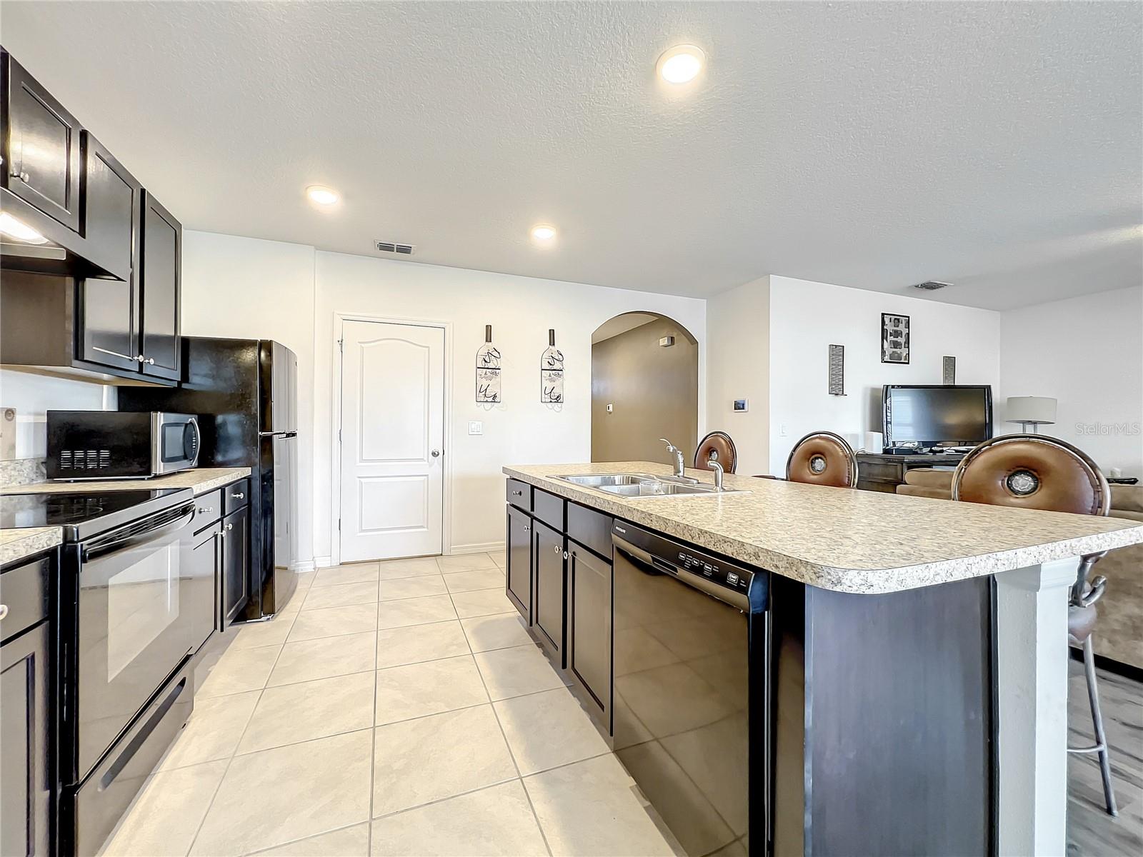 10547 Burlwood Dr Property Photo 16