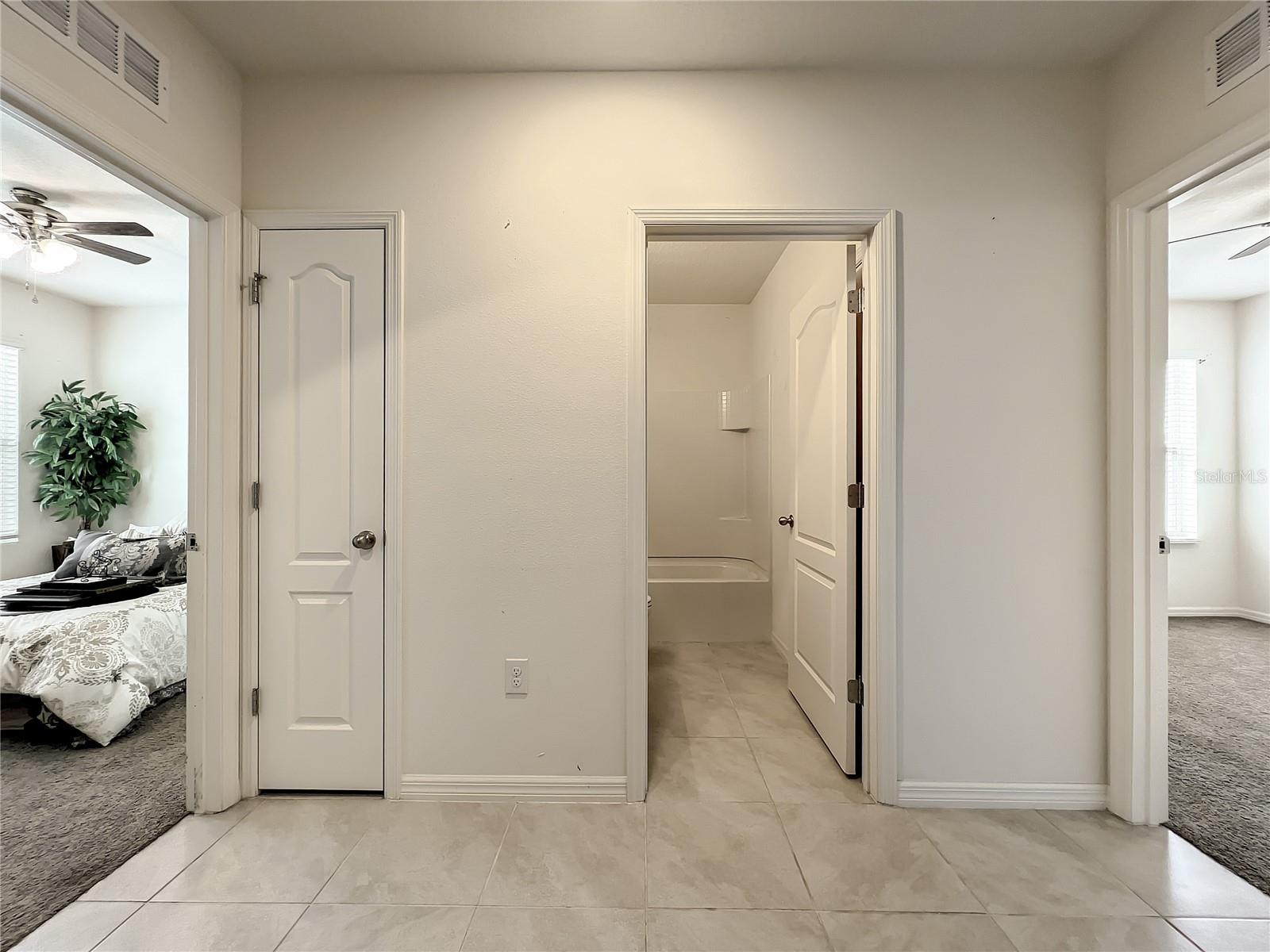 10547 Burlwood Dr Property Photo 25