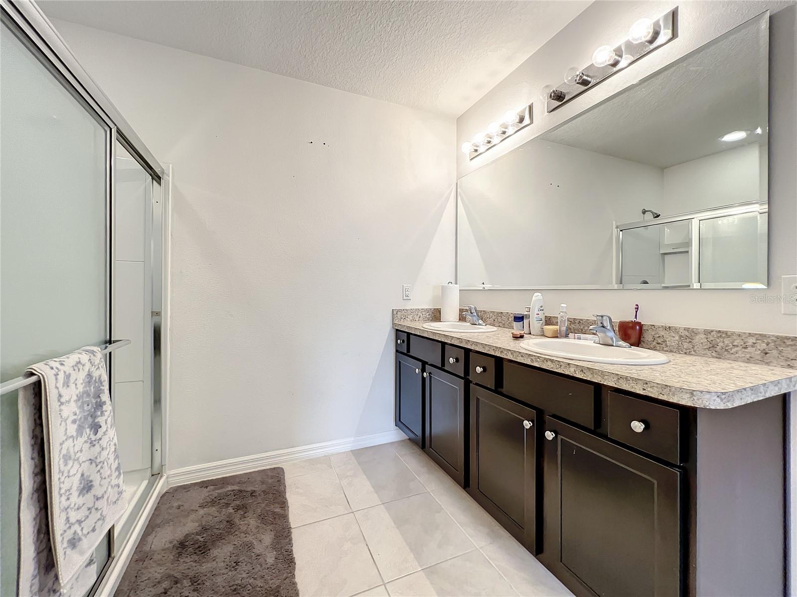 10547 Burlwood Dr Property Photo 32
