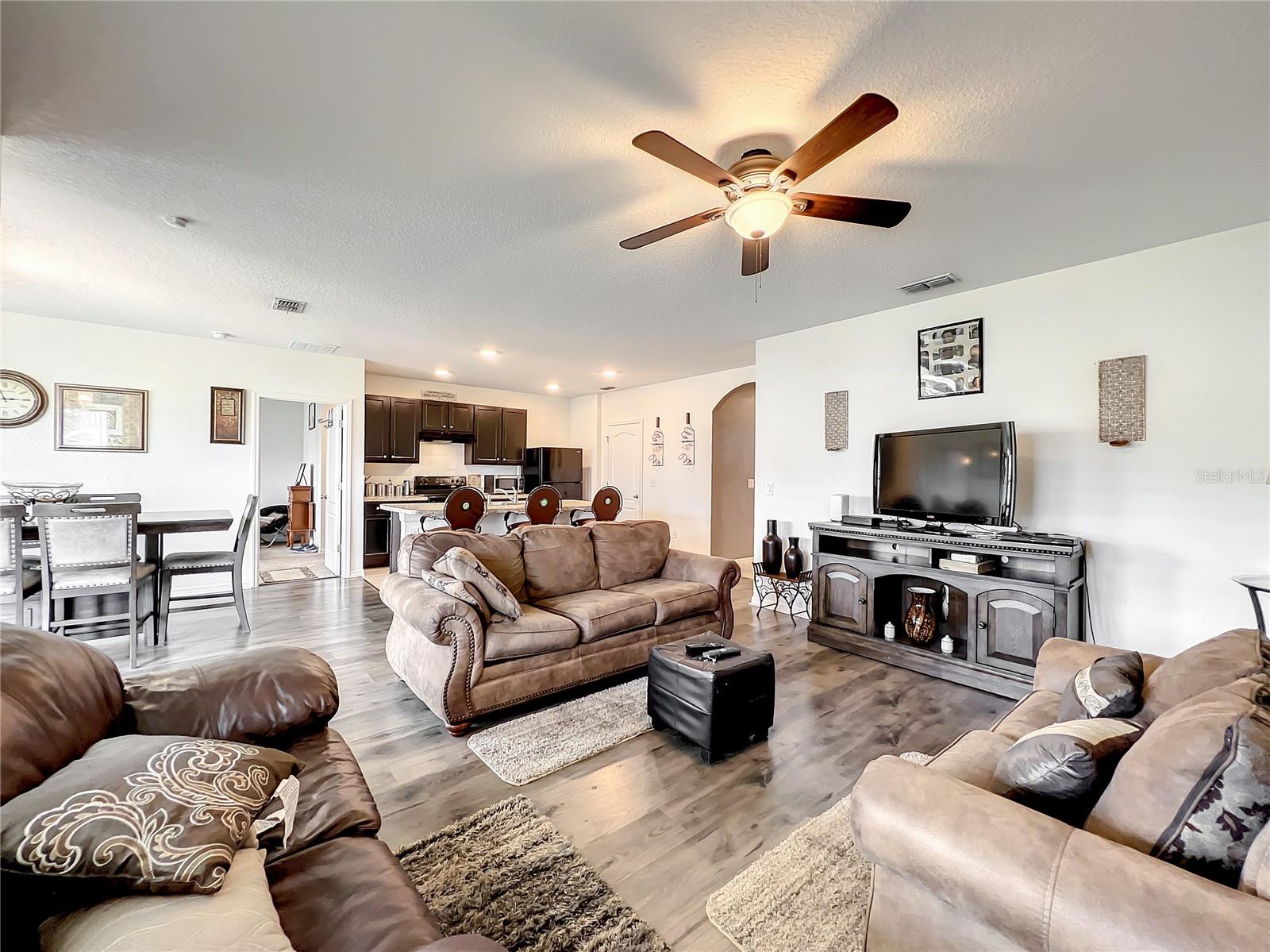 10547 Burlwood Dr Property Photo 45