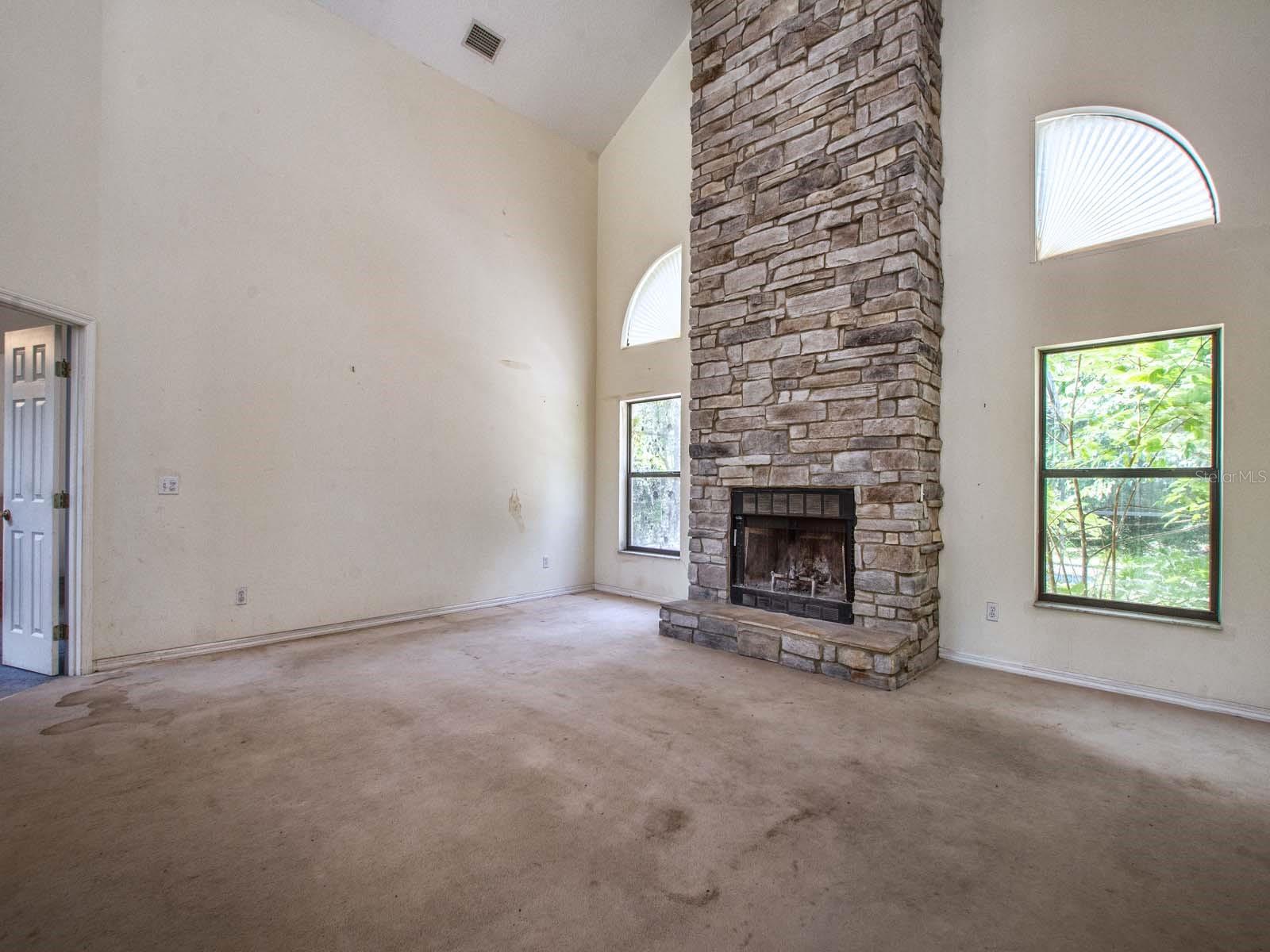 1951 Nw 114th Loop Property Photo 9