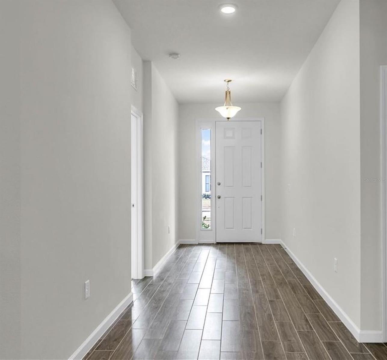 9029 Nw Cape Cod Road Property Photo 3