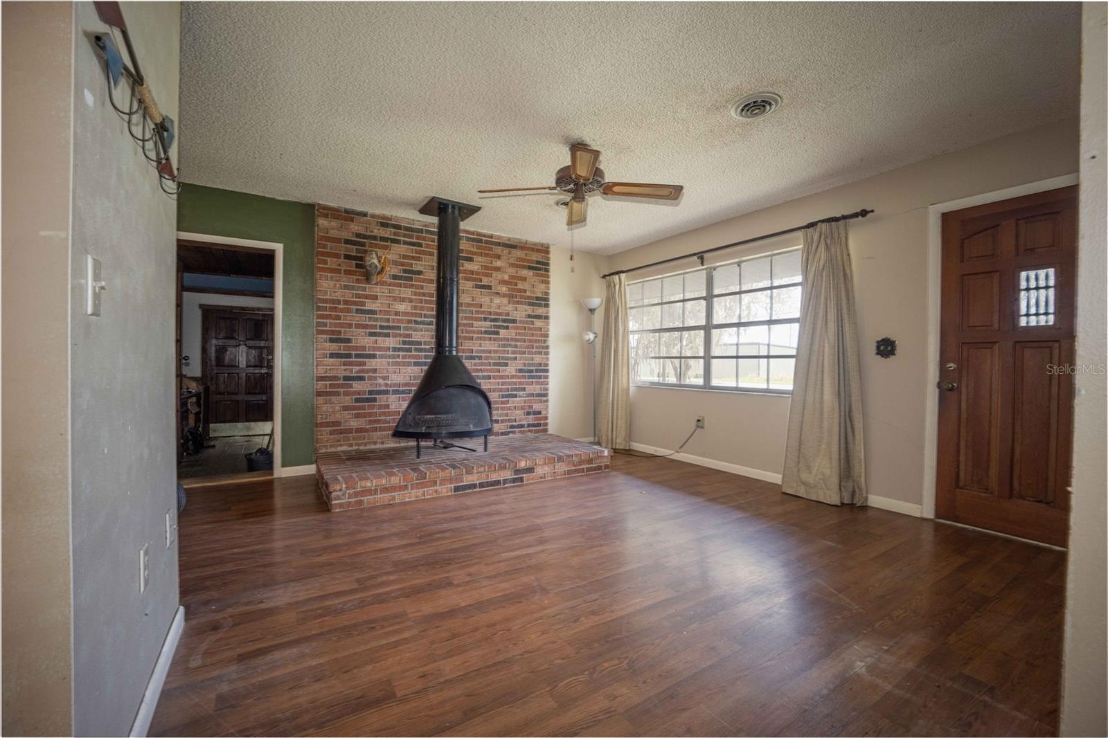 9701 E Warm Springs Ave Property Photo 12