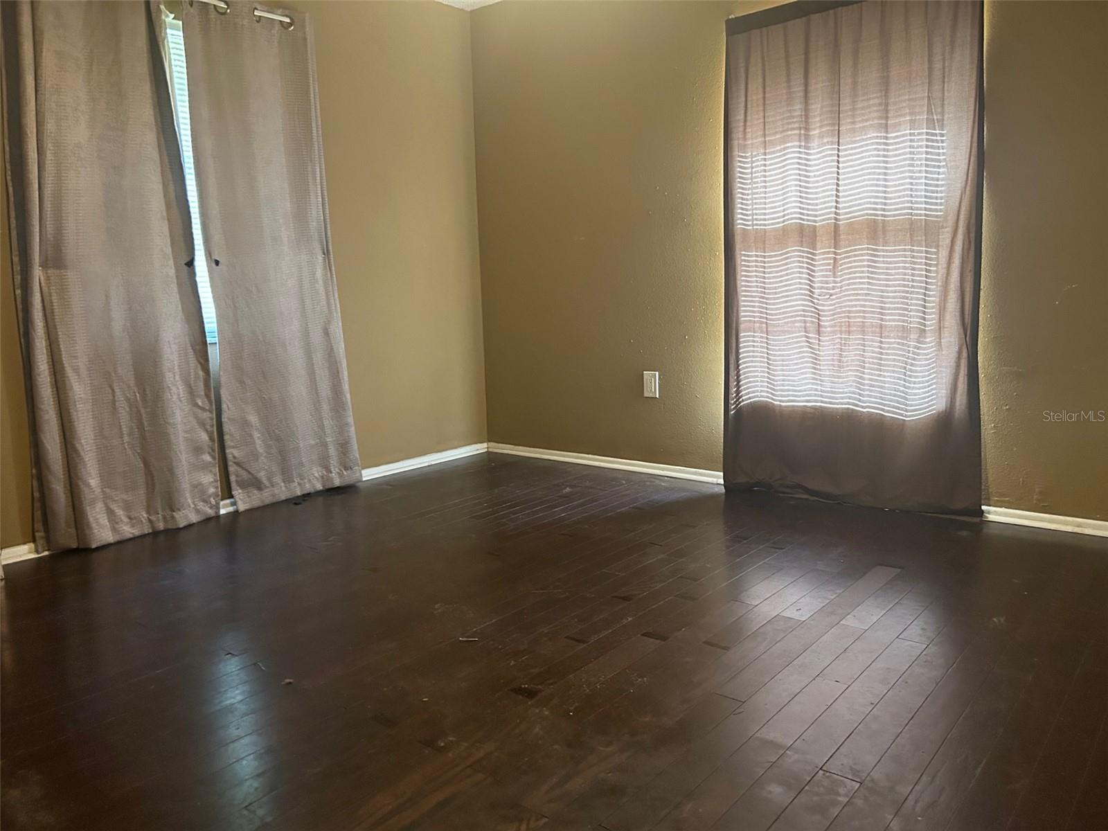 1215 E Hazzard Ave Property Photo 11