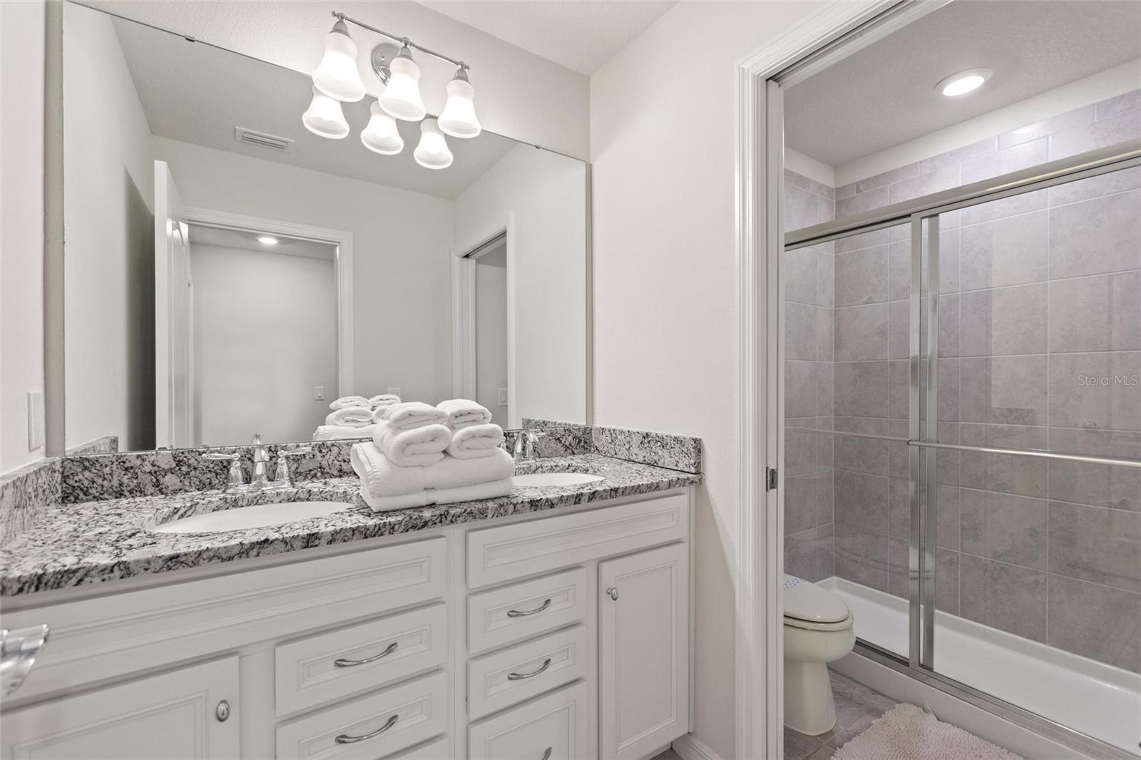 7380 Oakmoss Loop Property Photo 35