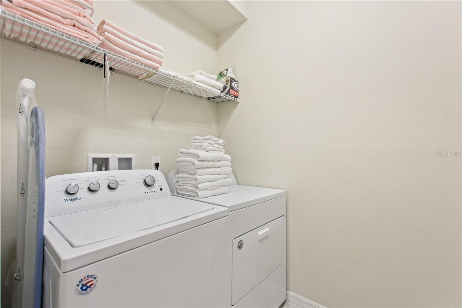 7380 Oakmoss Loop Property Photo 46