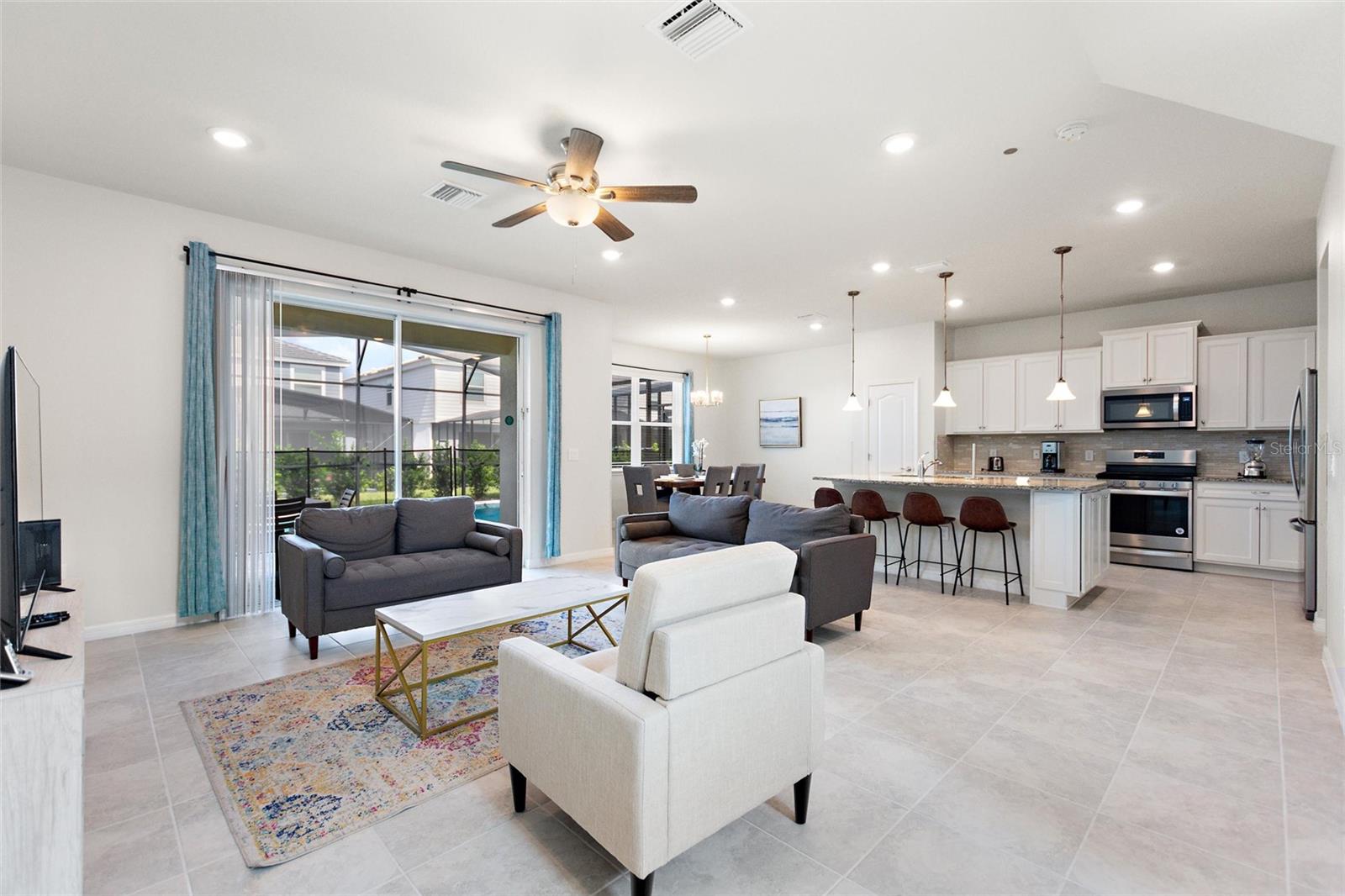 7384 Oakmoss Loop Property Photo 12