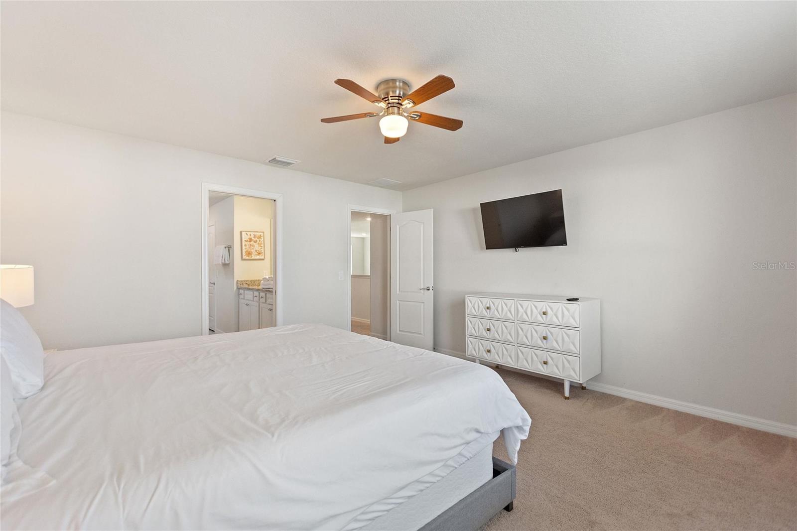 7384 Oakmoss Loop Property Photo 28