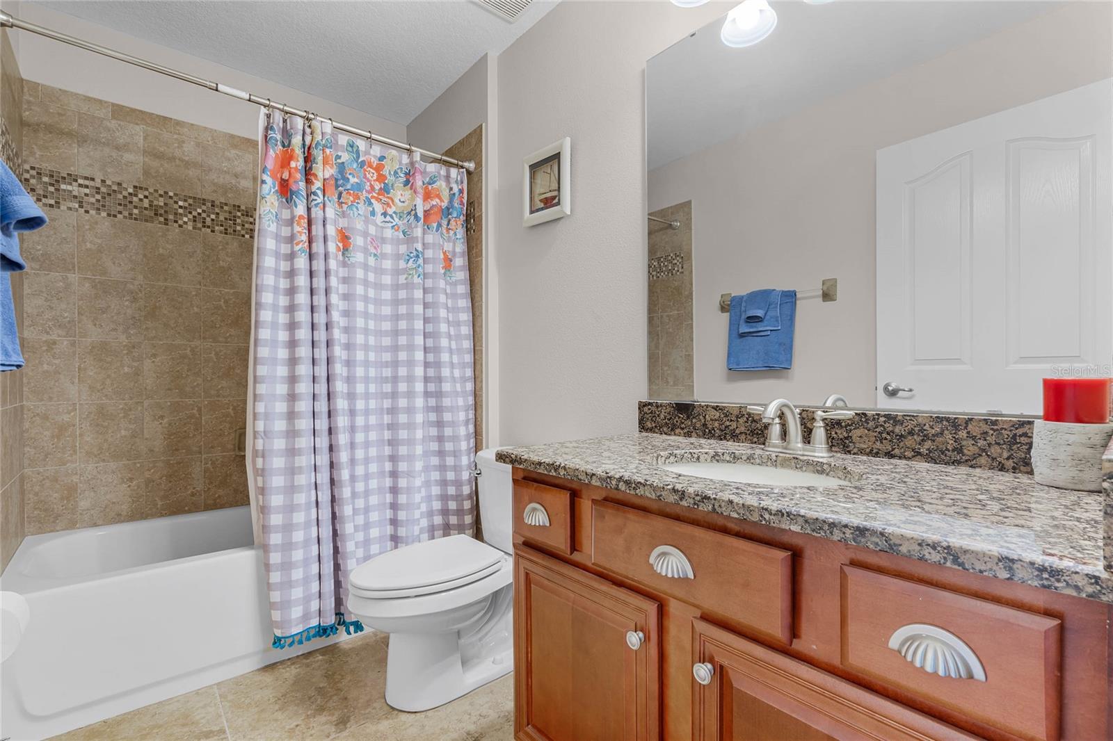 10120 Lakeshore Dr Property Photo 23