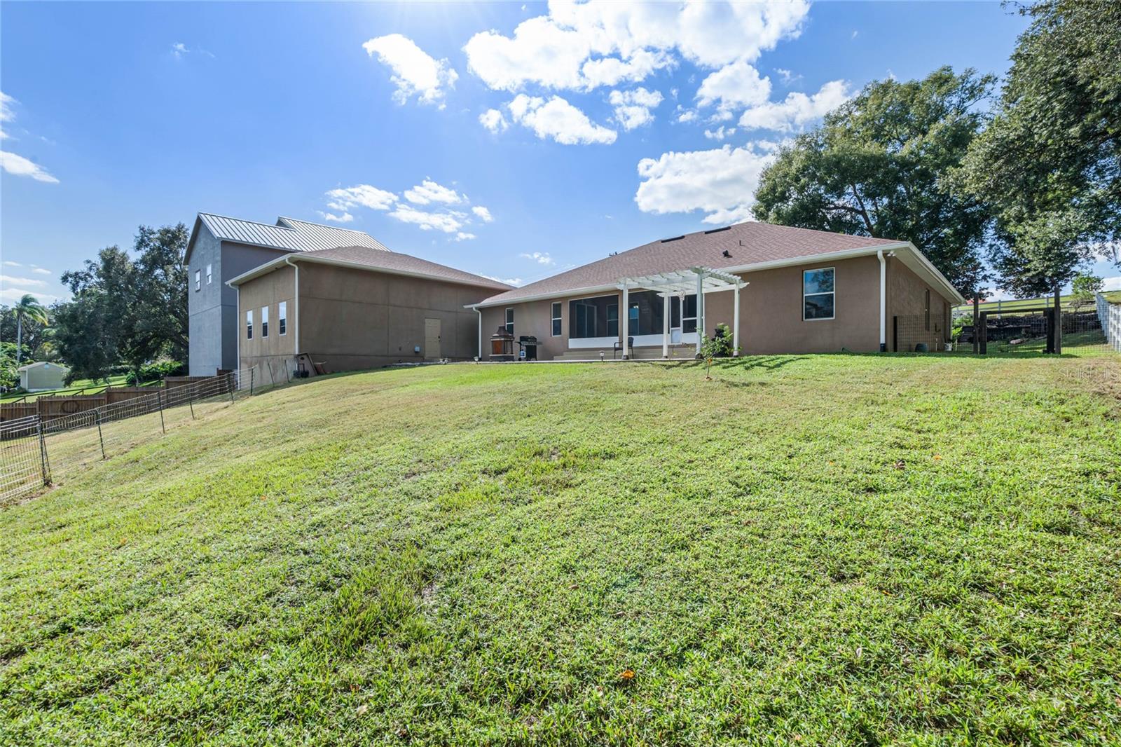 10120 Lakeshore Dr Property Photo 32