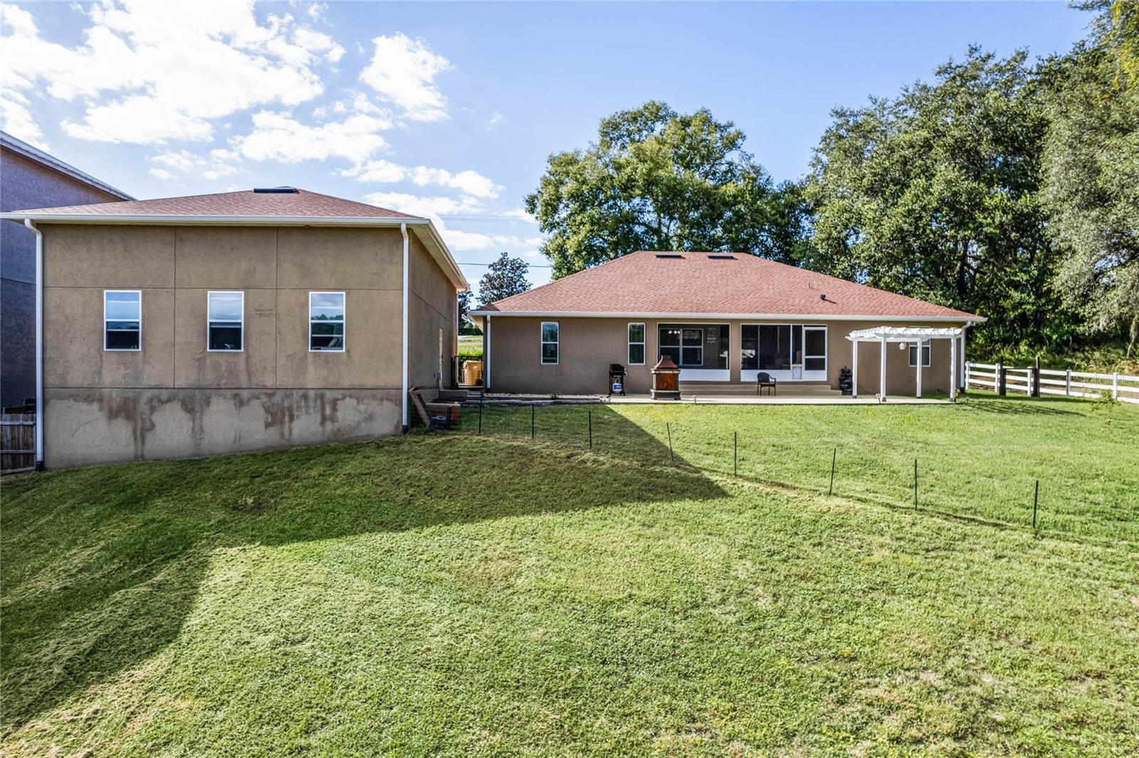 10120 Lakeshore Dr Property Photo 33