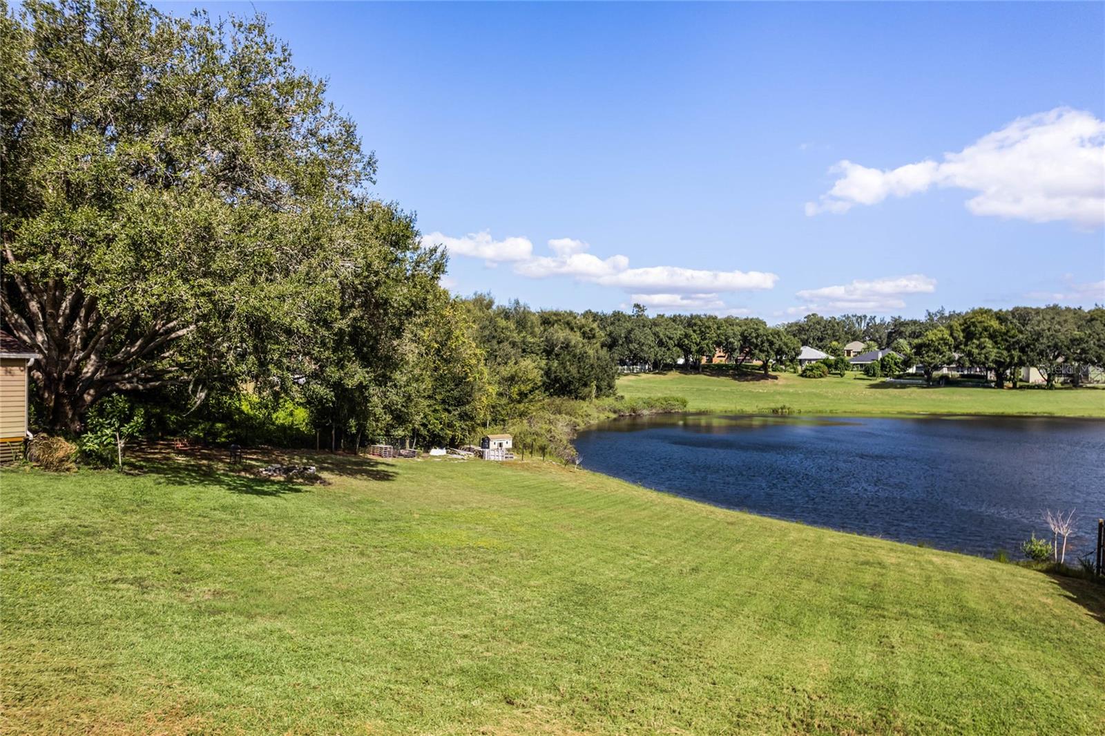 10120 Lakeshore Dr Property Photo 44