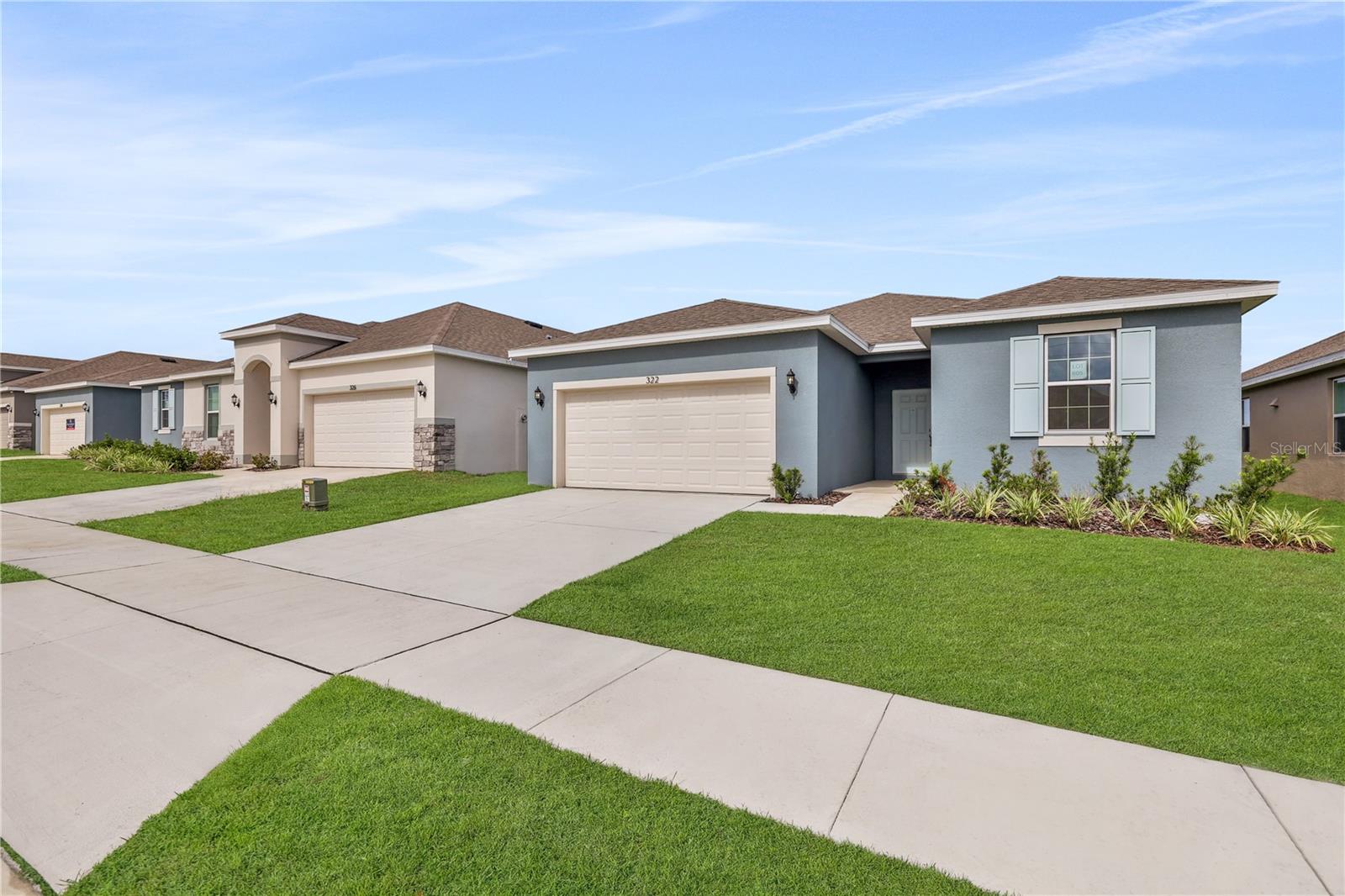 322 Bottle Brush Dr Property Photo 1