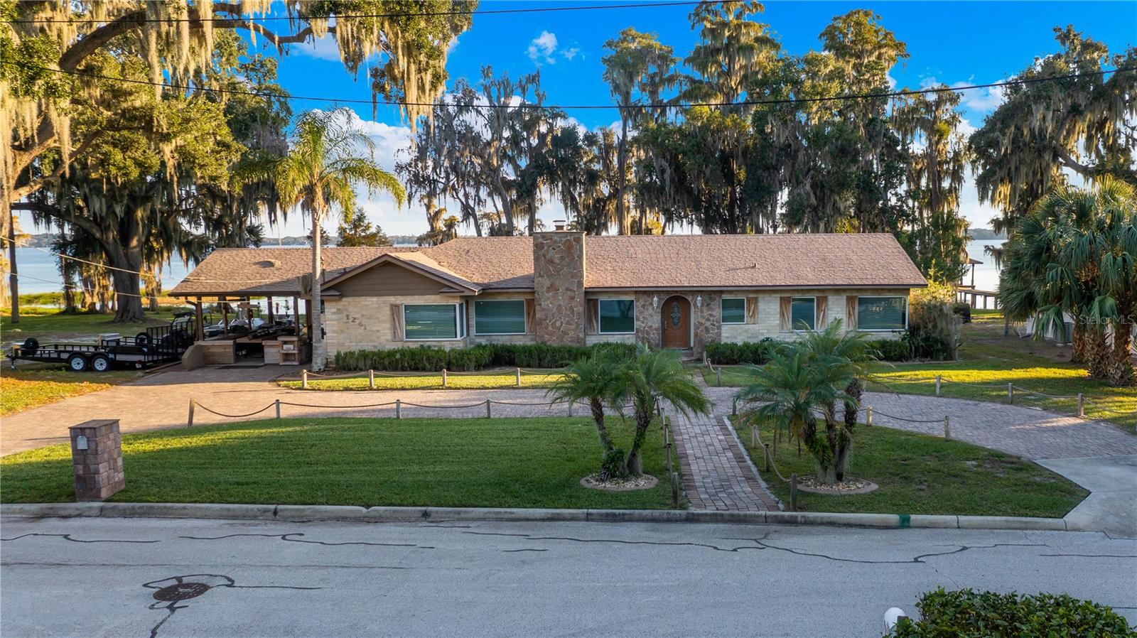 1241 W Lakeshore Dr Property Photo 65