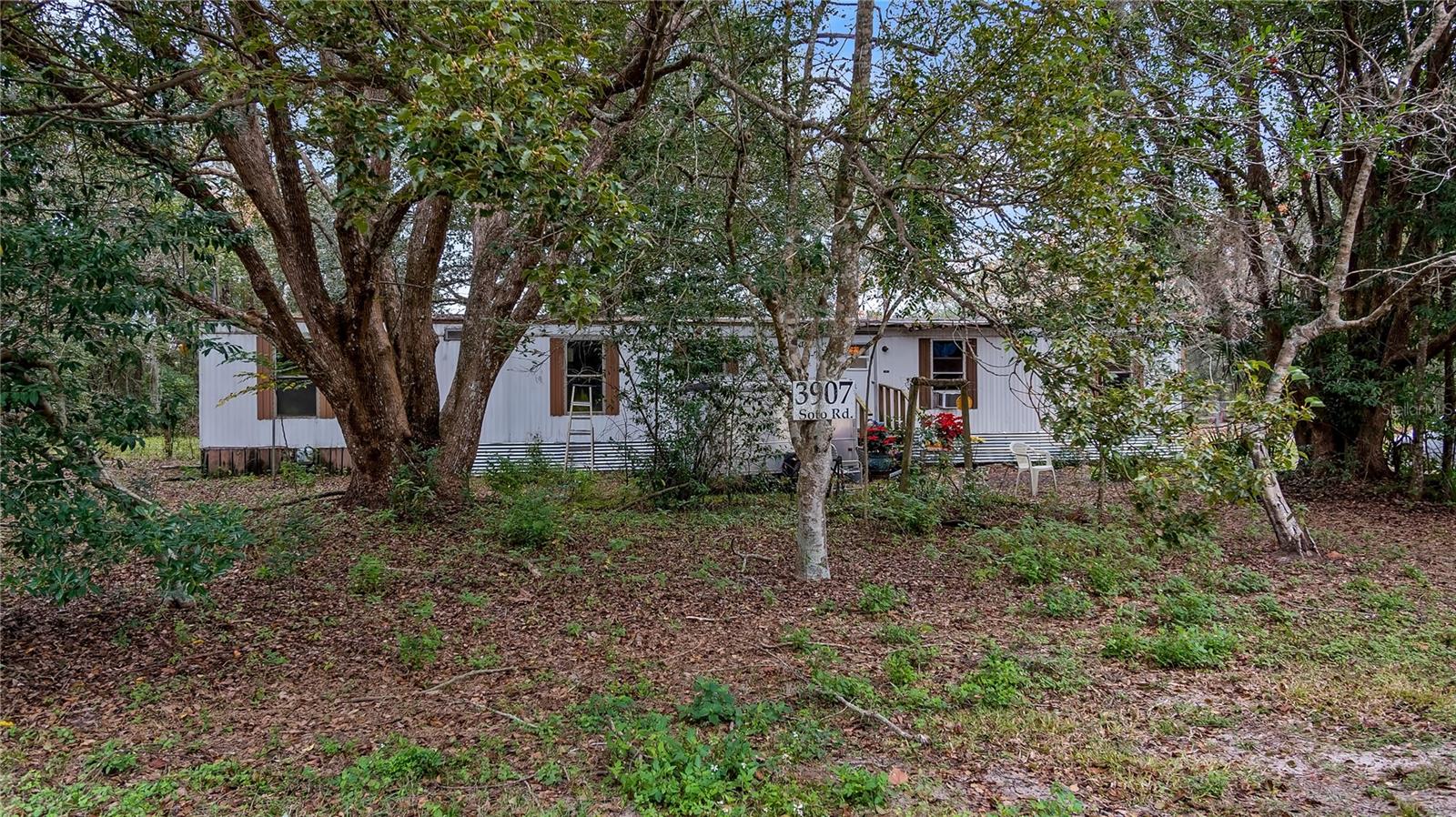 3907 Soto Rd Property Photo 2