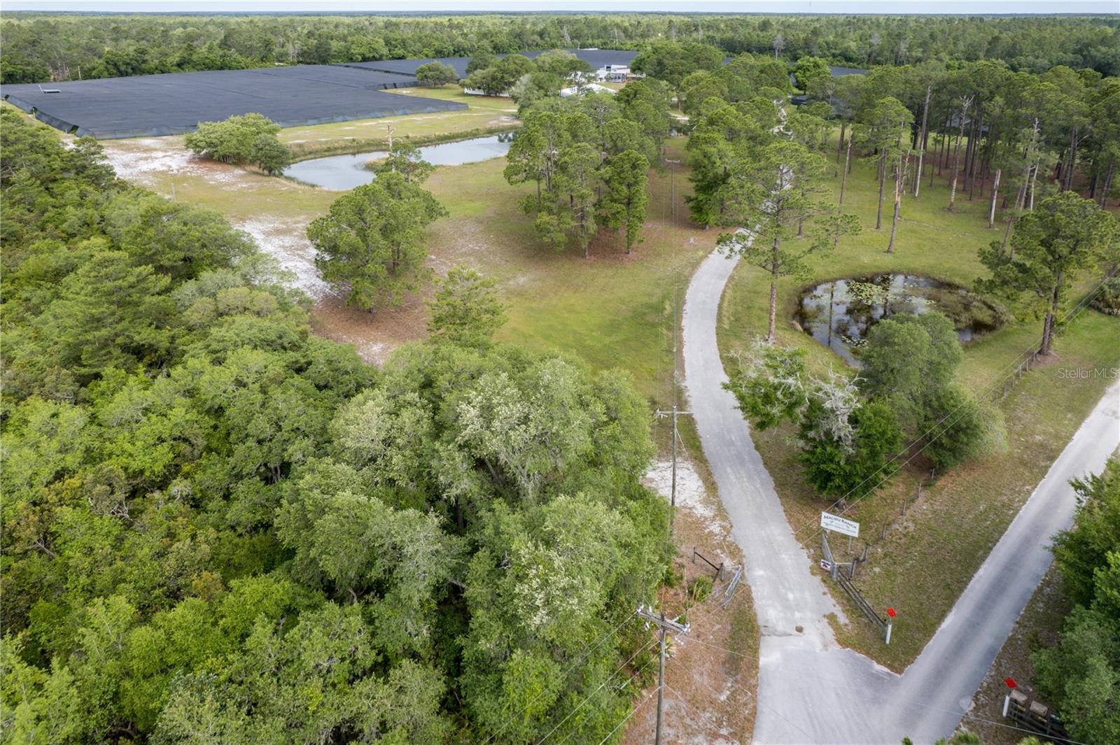 40945 Beach Rd Property Photo 3