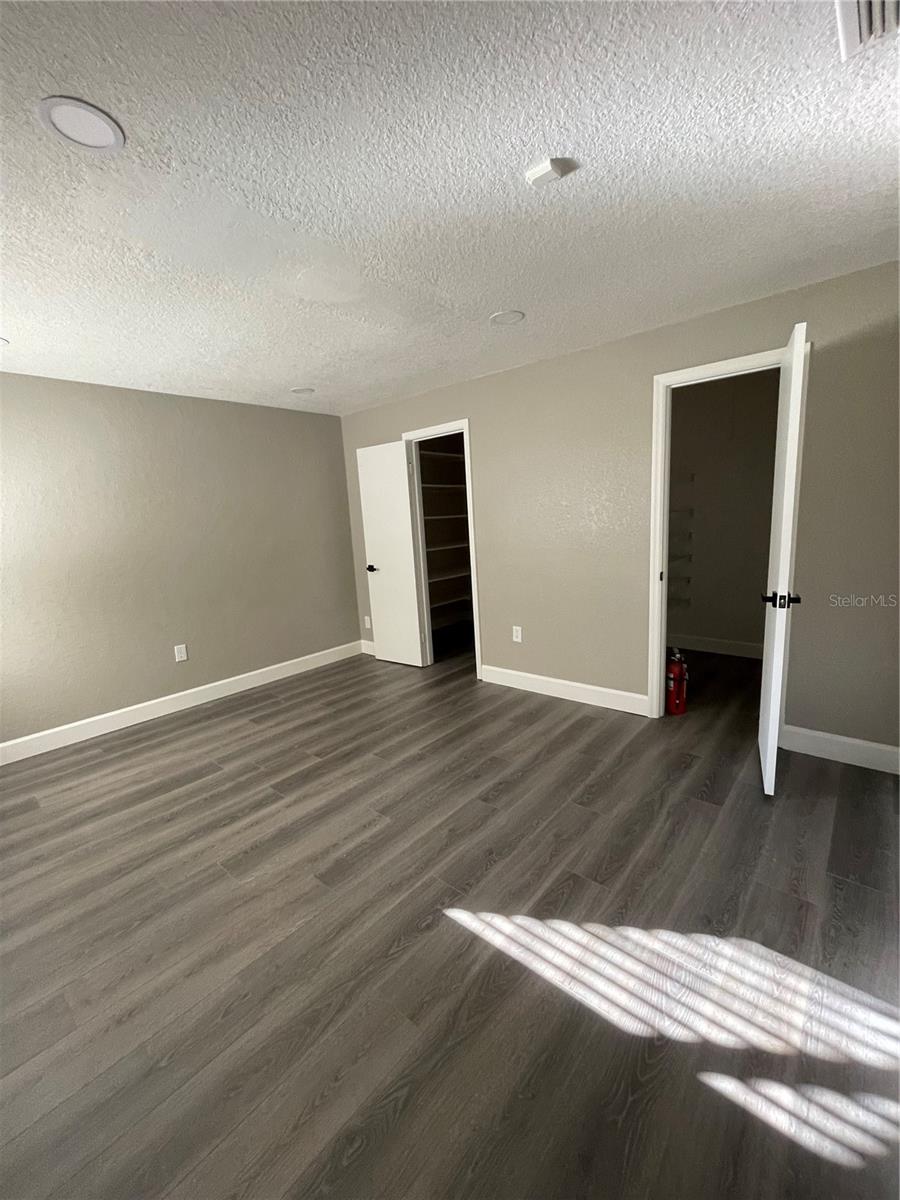 1666 N Donnelly St Property Photo 3