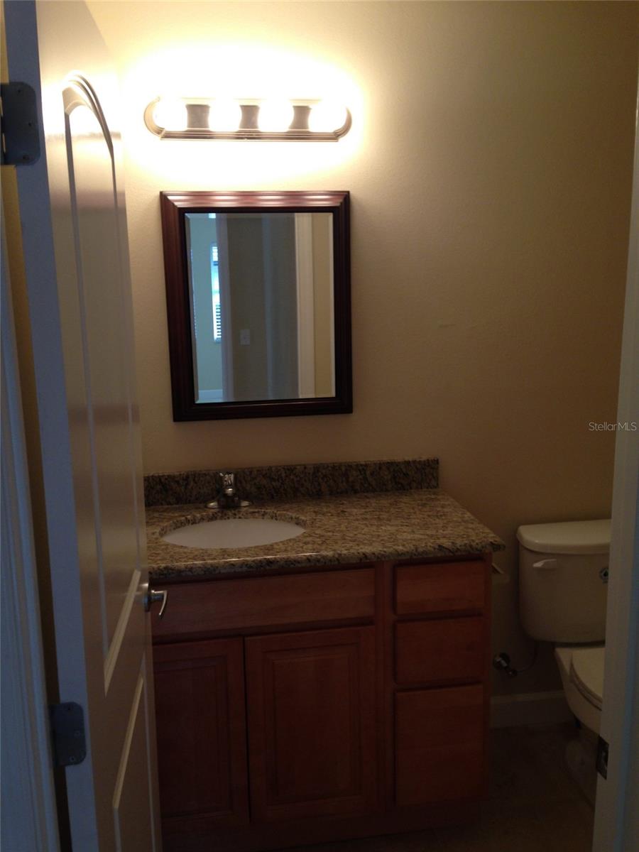 829 E Wildmere Ave Property Photo 9