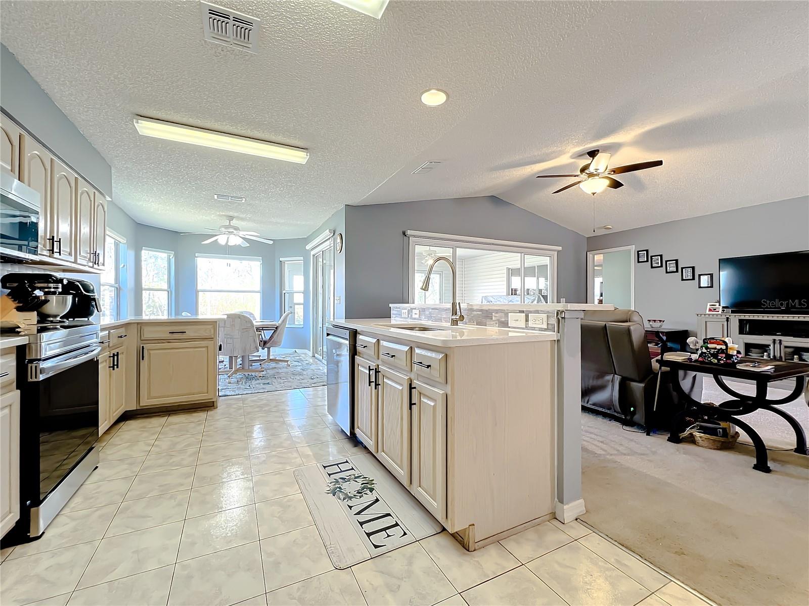32676 Oak Park Dr Property Photo 7