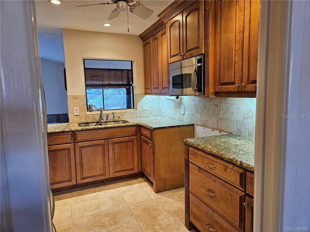 11684 W Sunnybrook Ct Property Photo 15