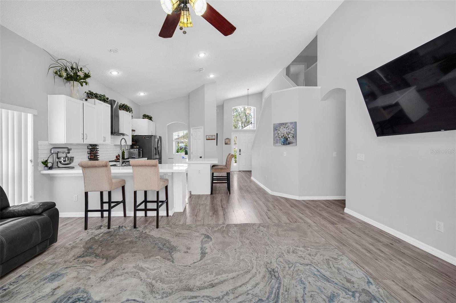 541 Castlemain Cir Property Photo 10