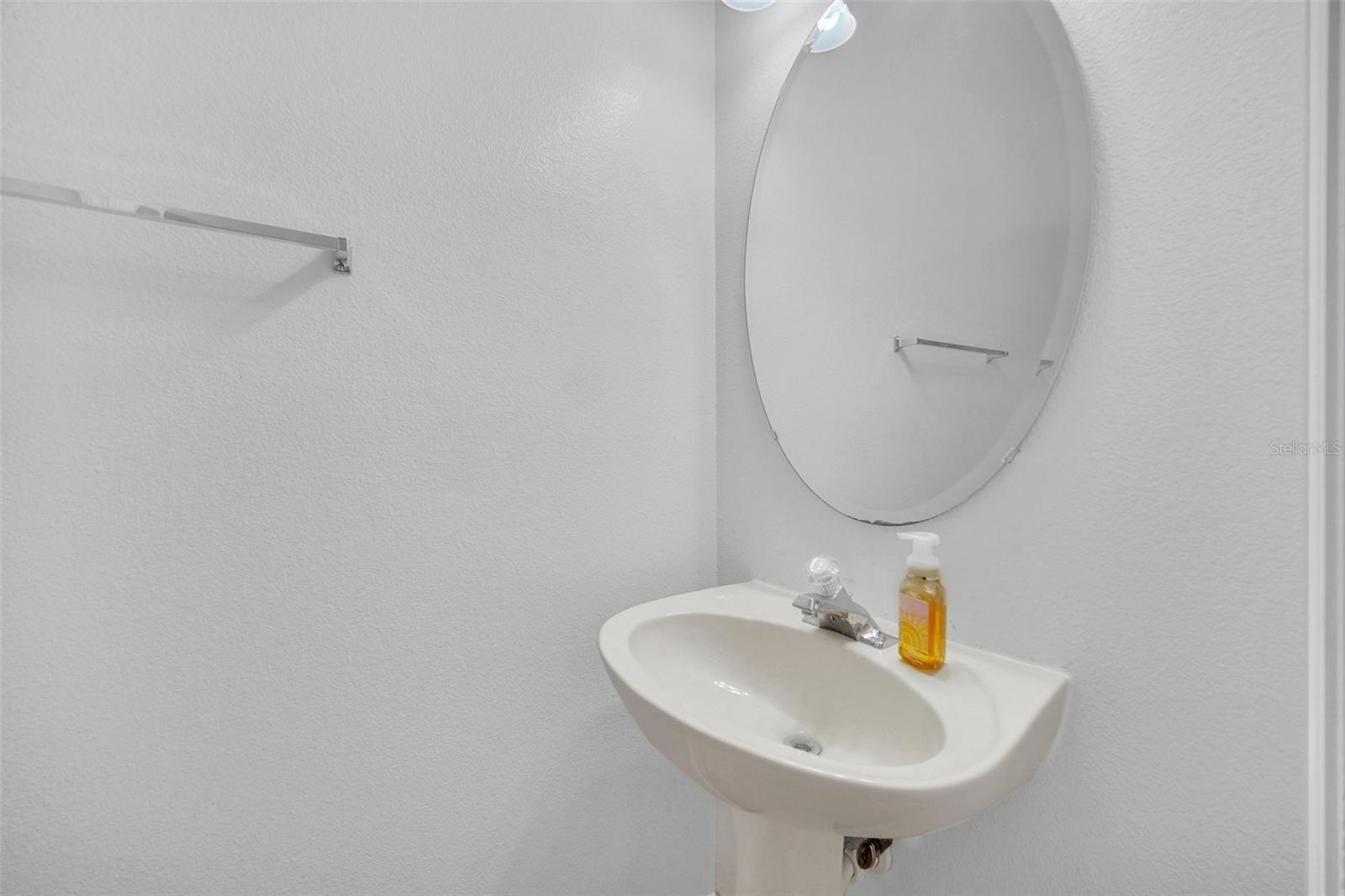 541 Castlemain Cir Property Photo 15