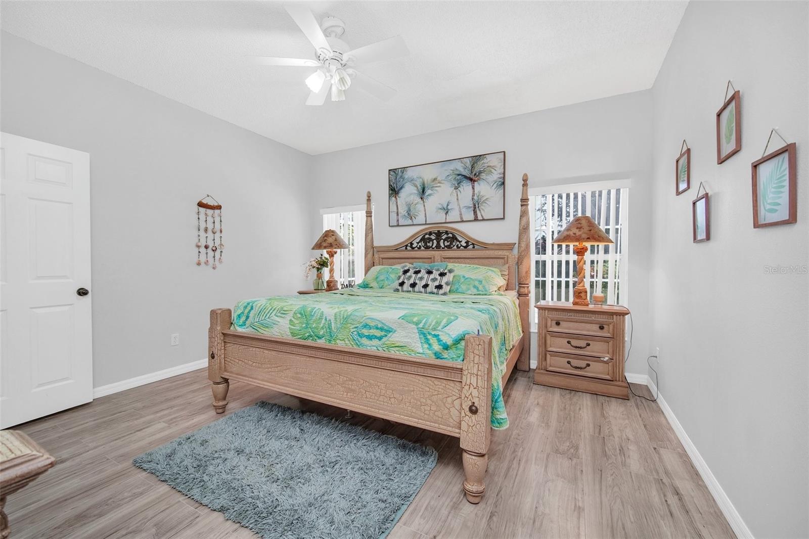 541 Castlemain Cir Property Photo 16