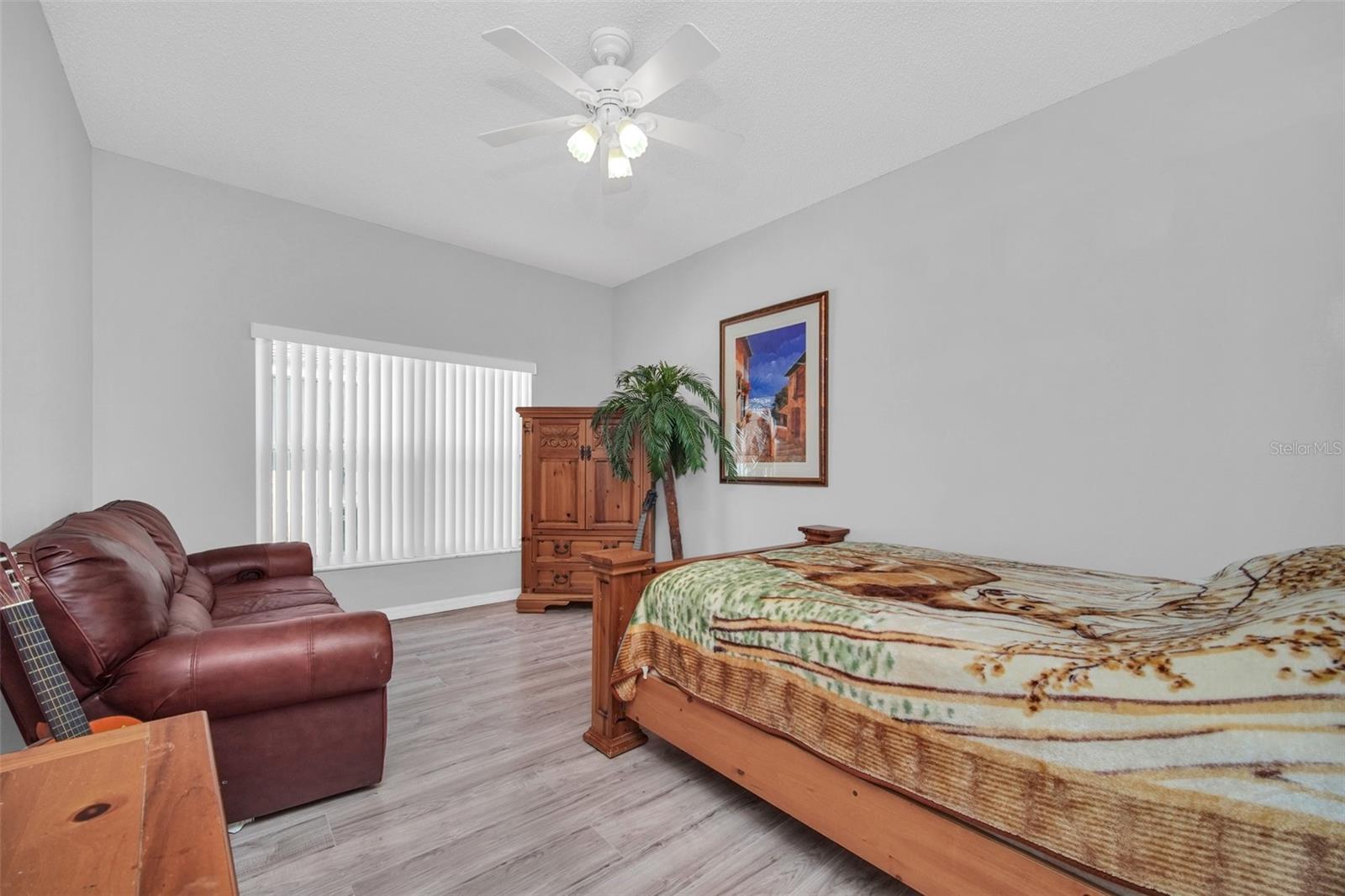 541 Castlemain Cir Property Photo 21