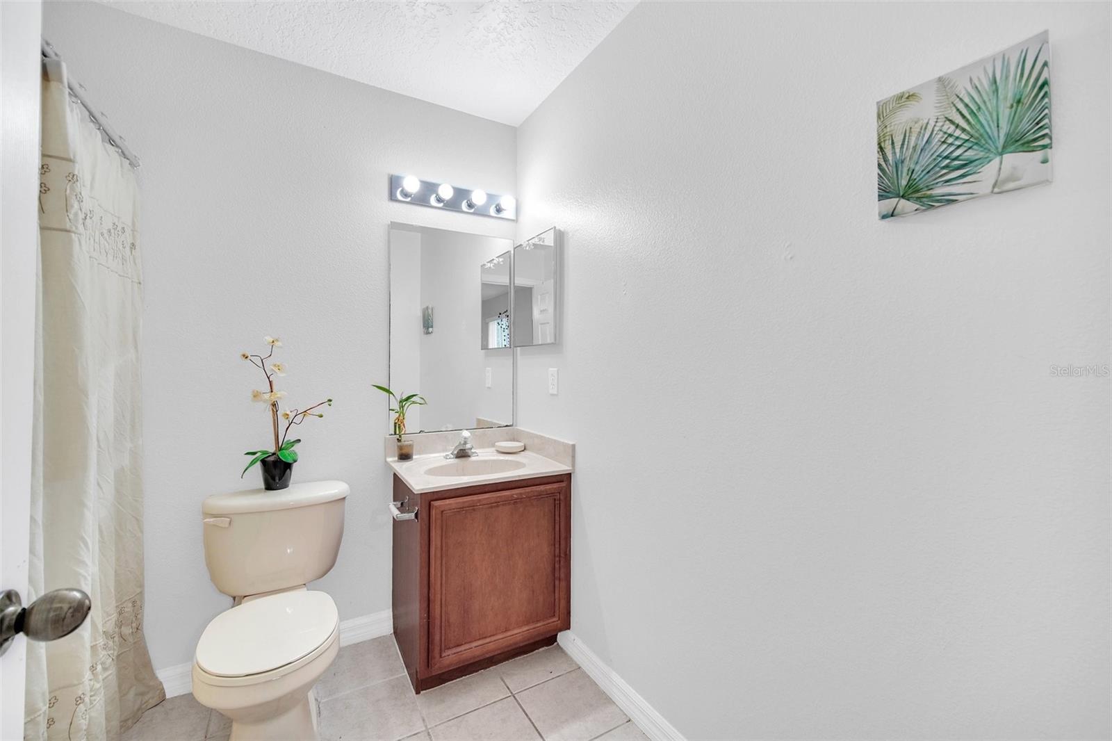 541 Castlemain Cir Property Photo 23