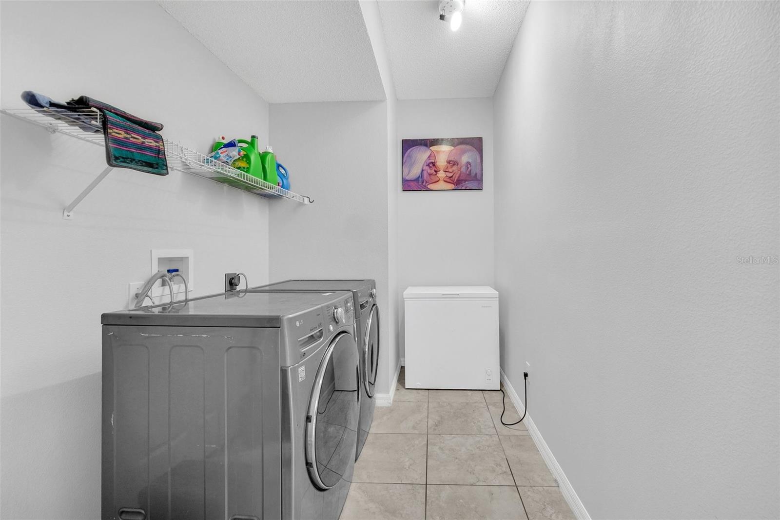 541 Castlemain Cir Property Photo 25