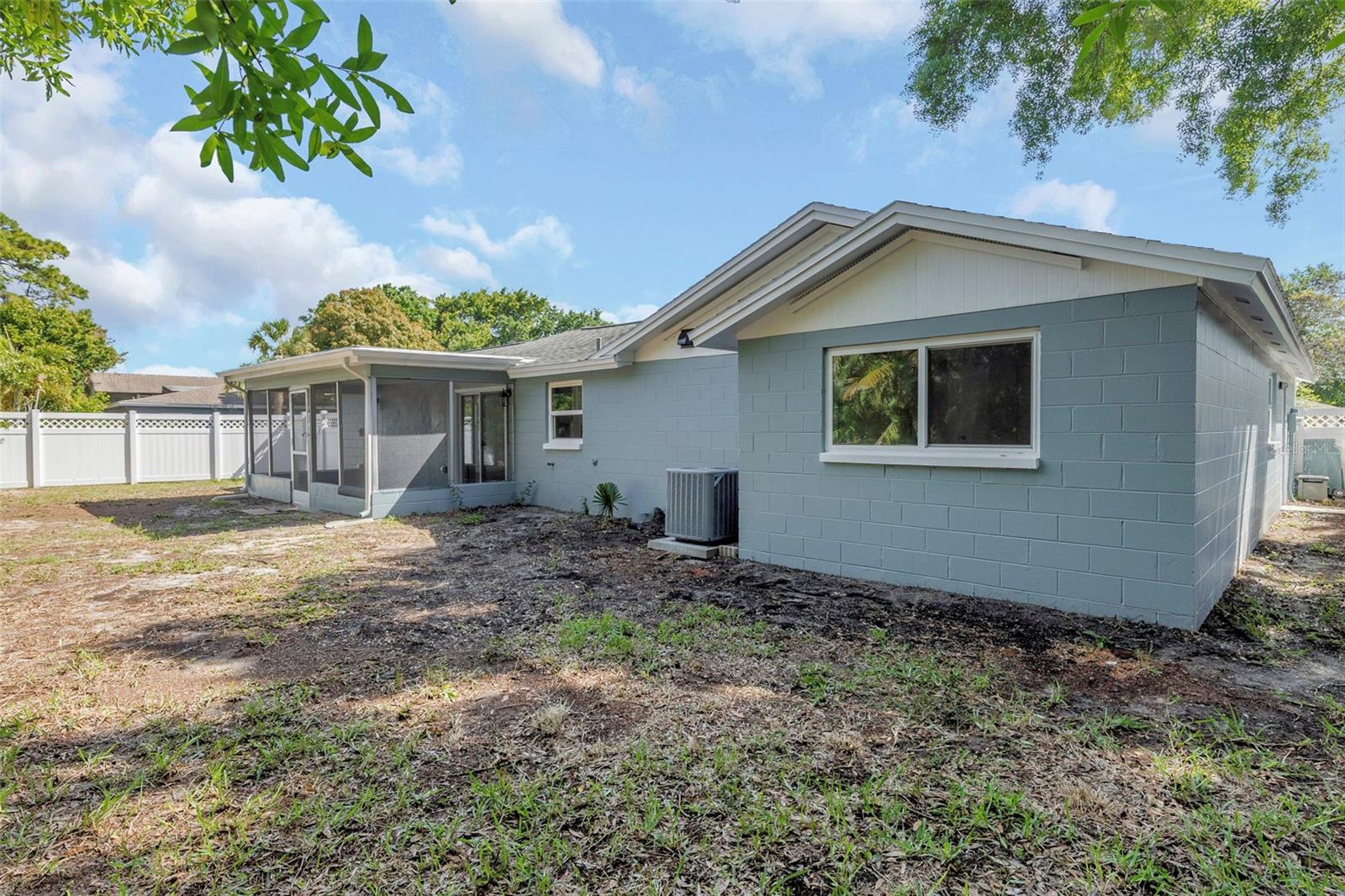 1004 Greenleaf Way Property Photo 31