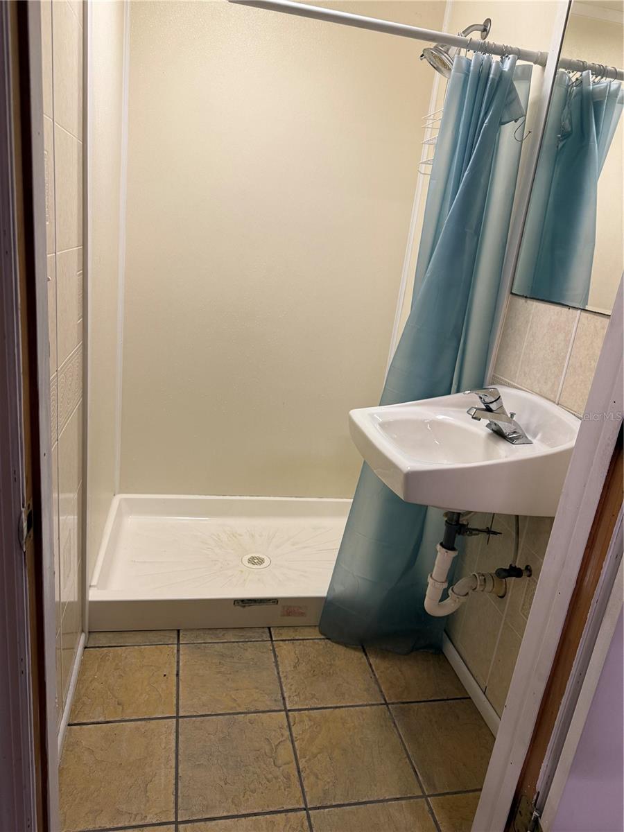195 Wendell Ave Property Photo 13