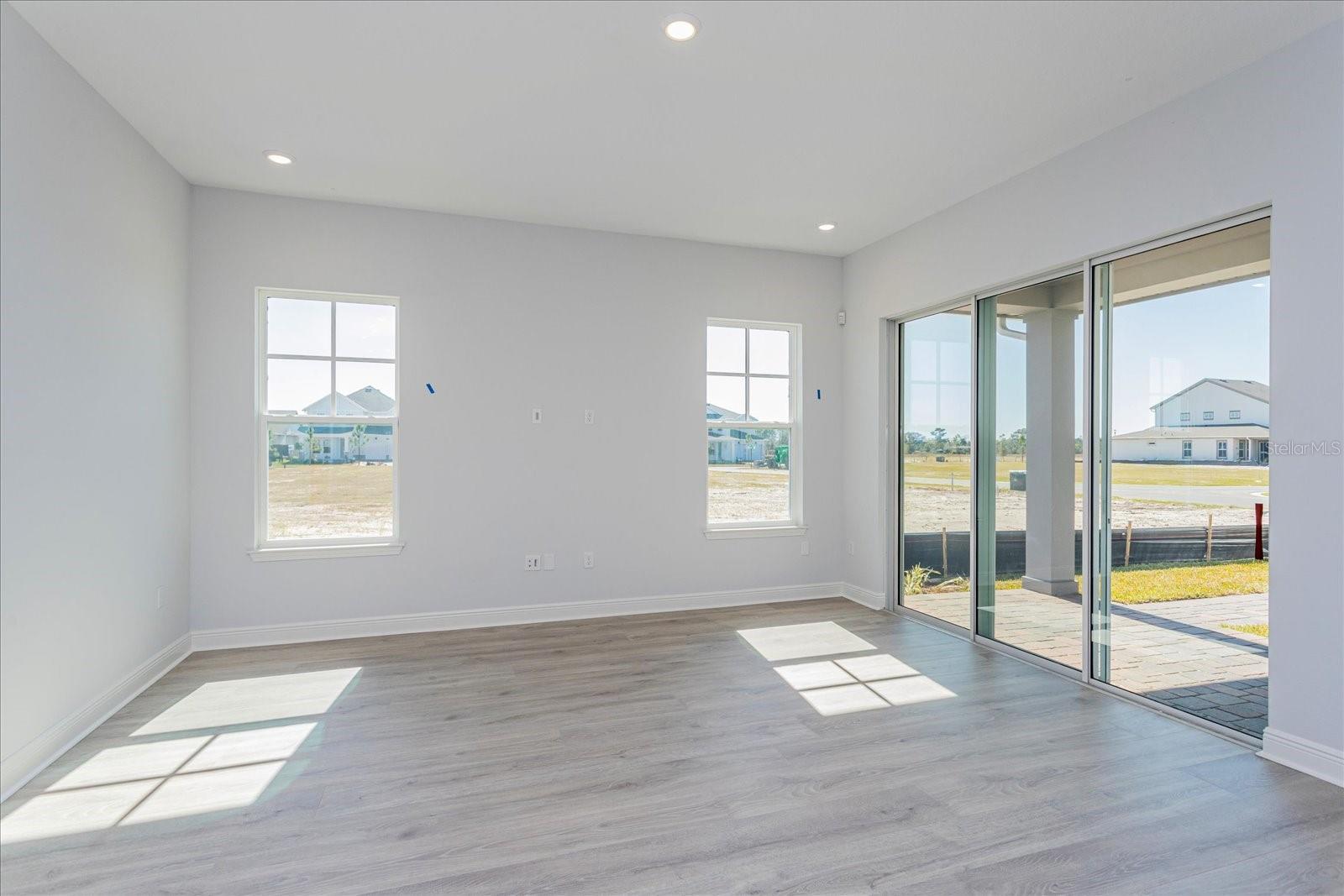 10125 Gobat Aly Property Photo 6