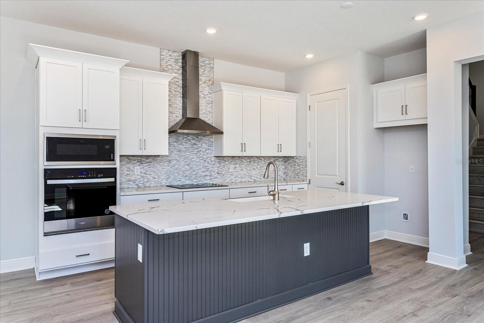 10125 Gobat Aly Property Photo 9
