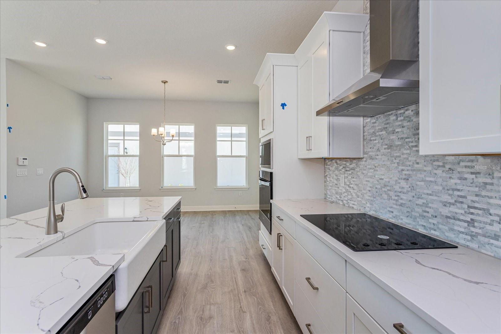 10125 Gobat Aly Property Photo 10