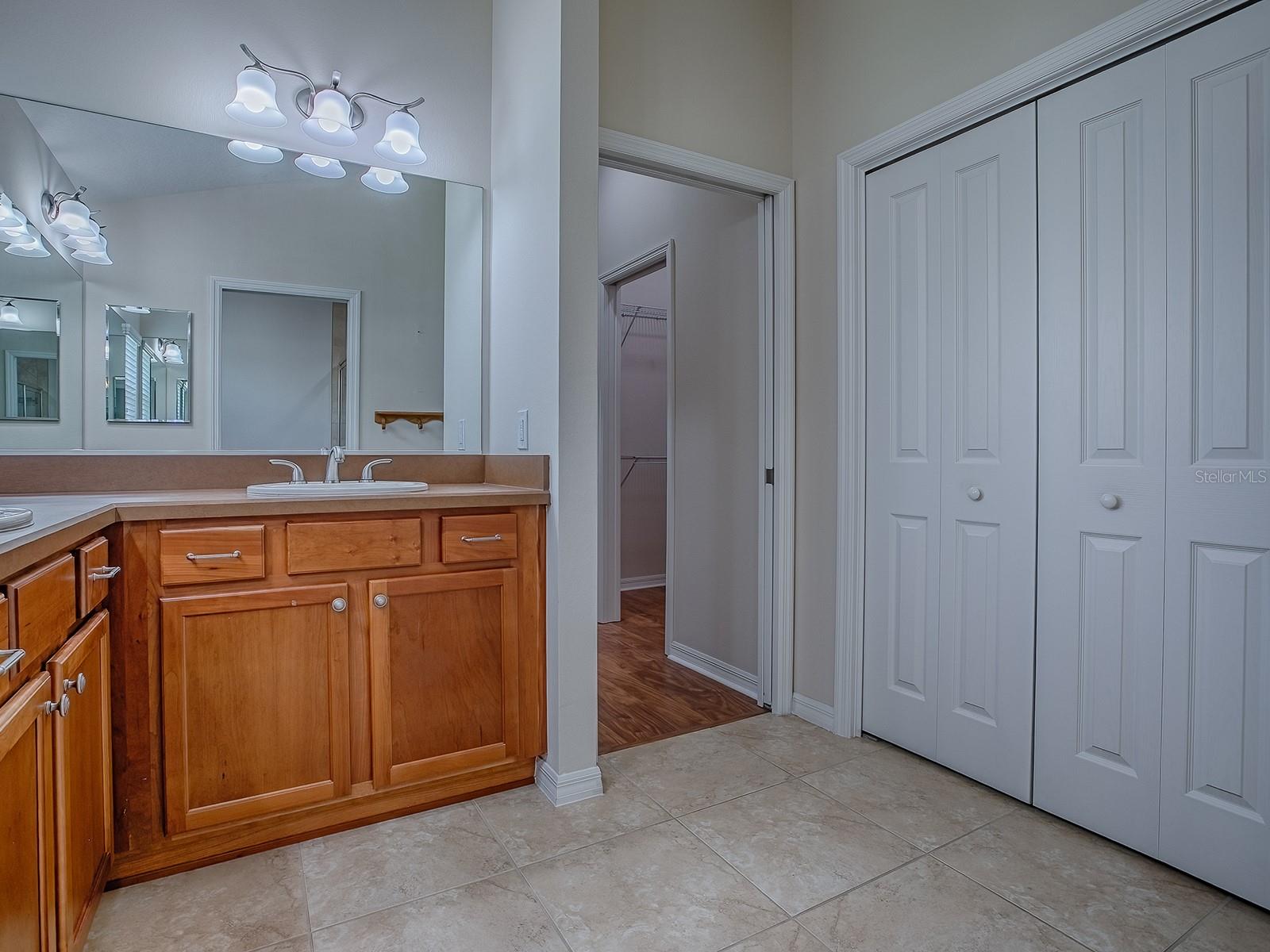 1751 Ashwood Run Property Photo 28