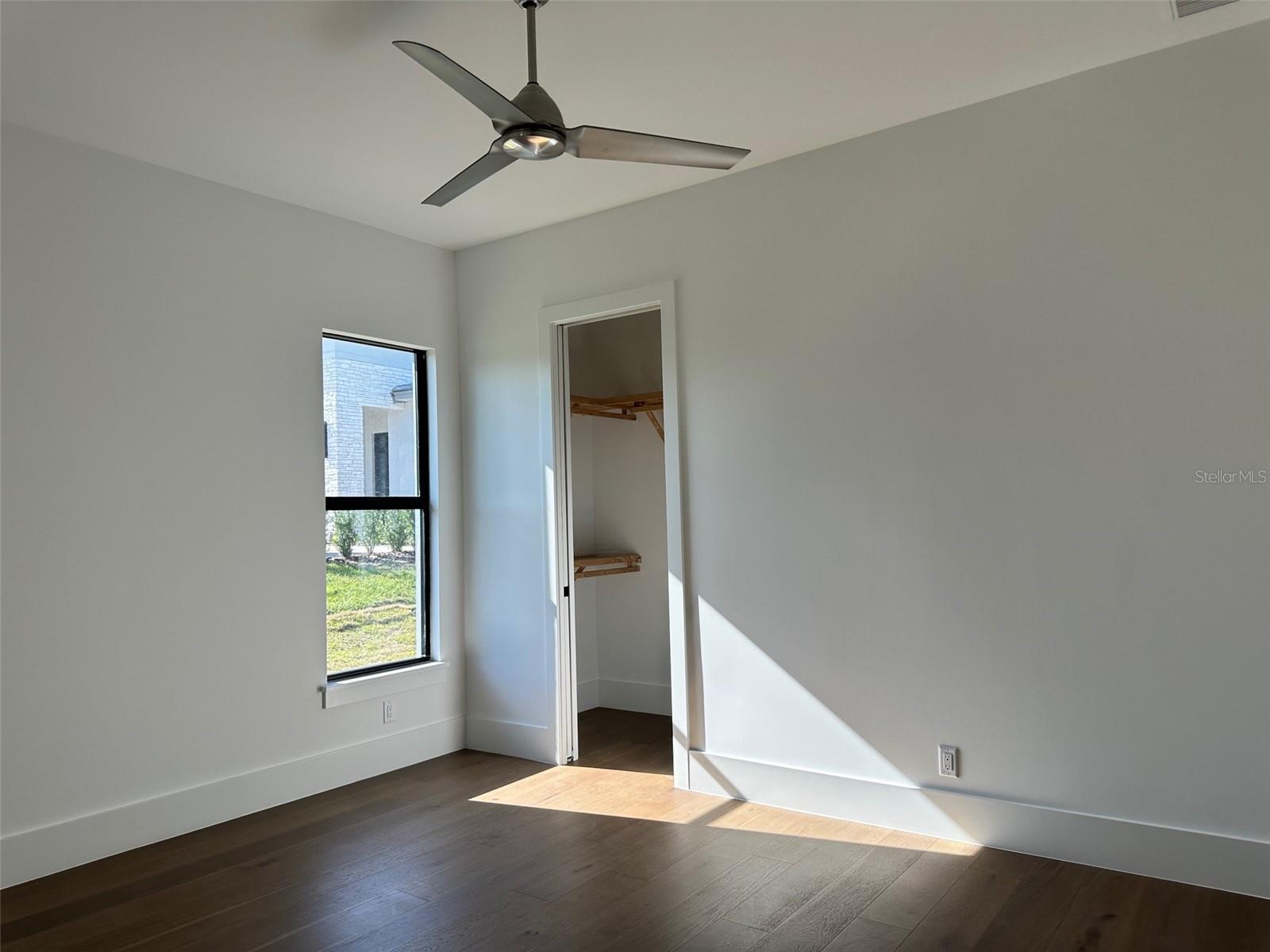 16122 Pendio Dr Property Photo 3