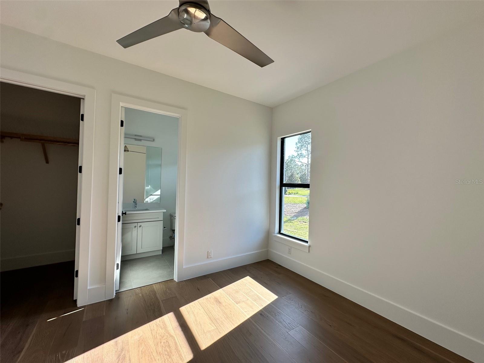 16122 Pendio Dr Property Photo 30