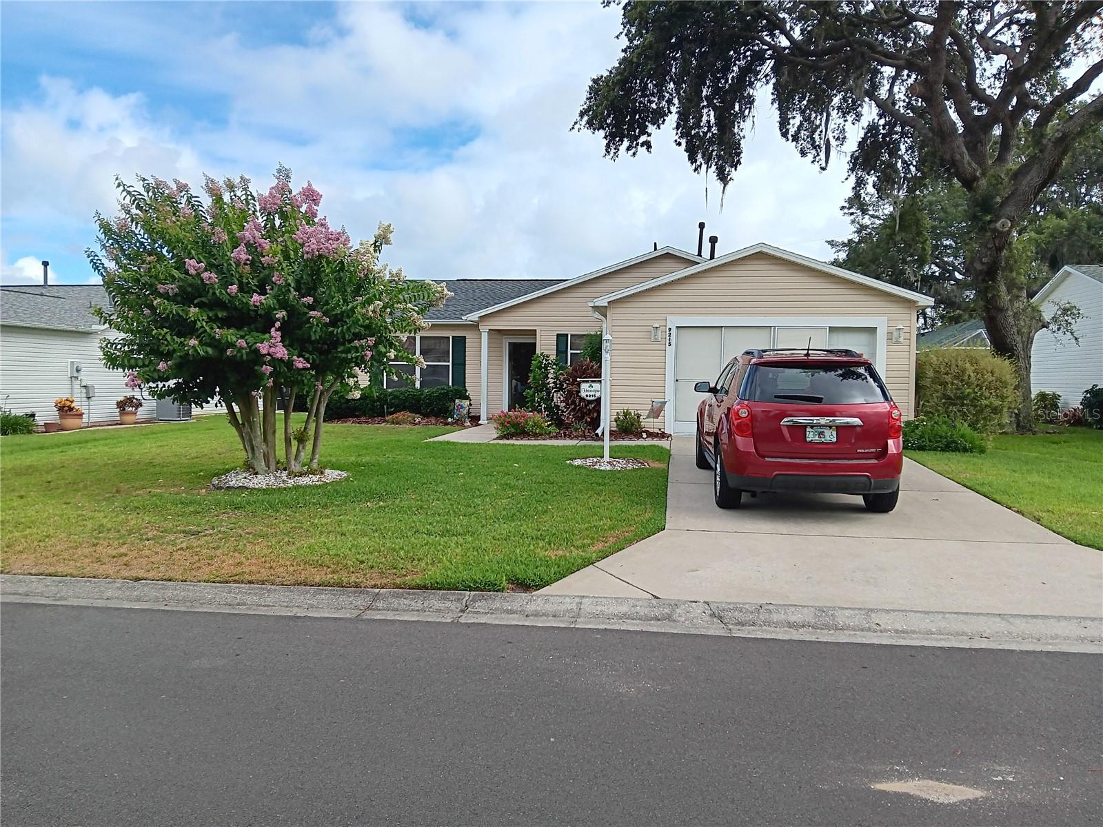 9215 Se 177th Simons Ln Property Photo 3