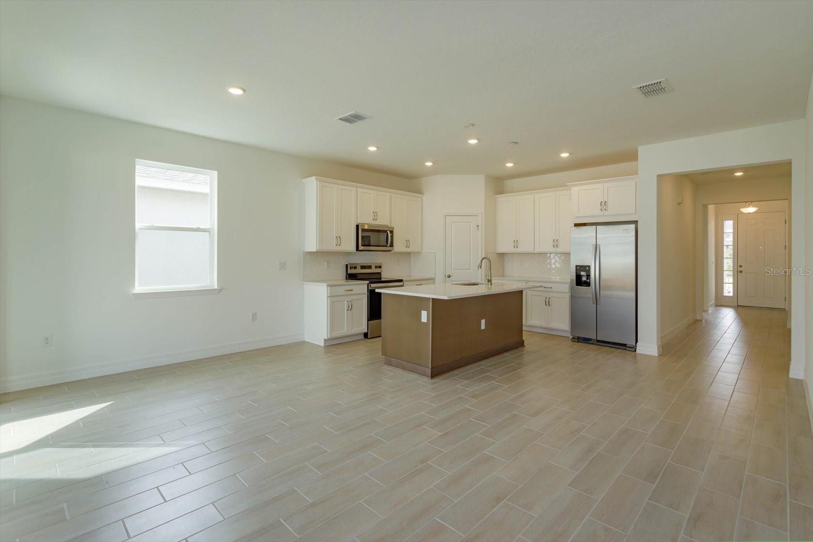 5807 Wallis Ln Property Photo 5