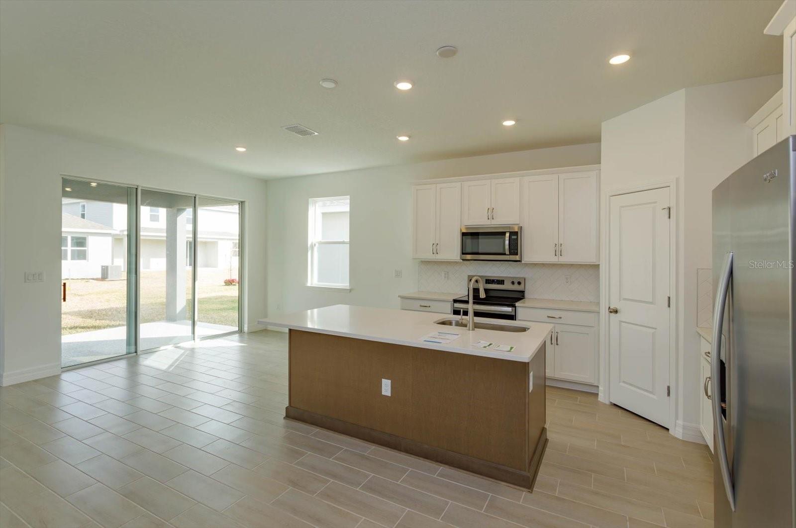 5807 Wallis Ln Property Photo 8