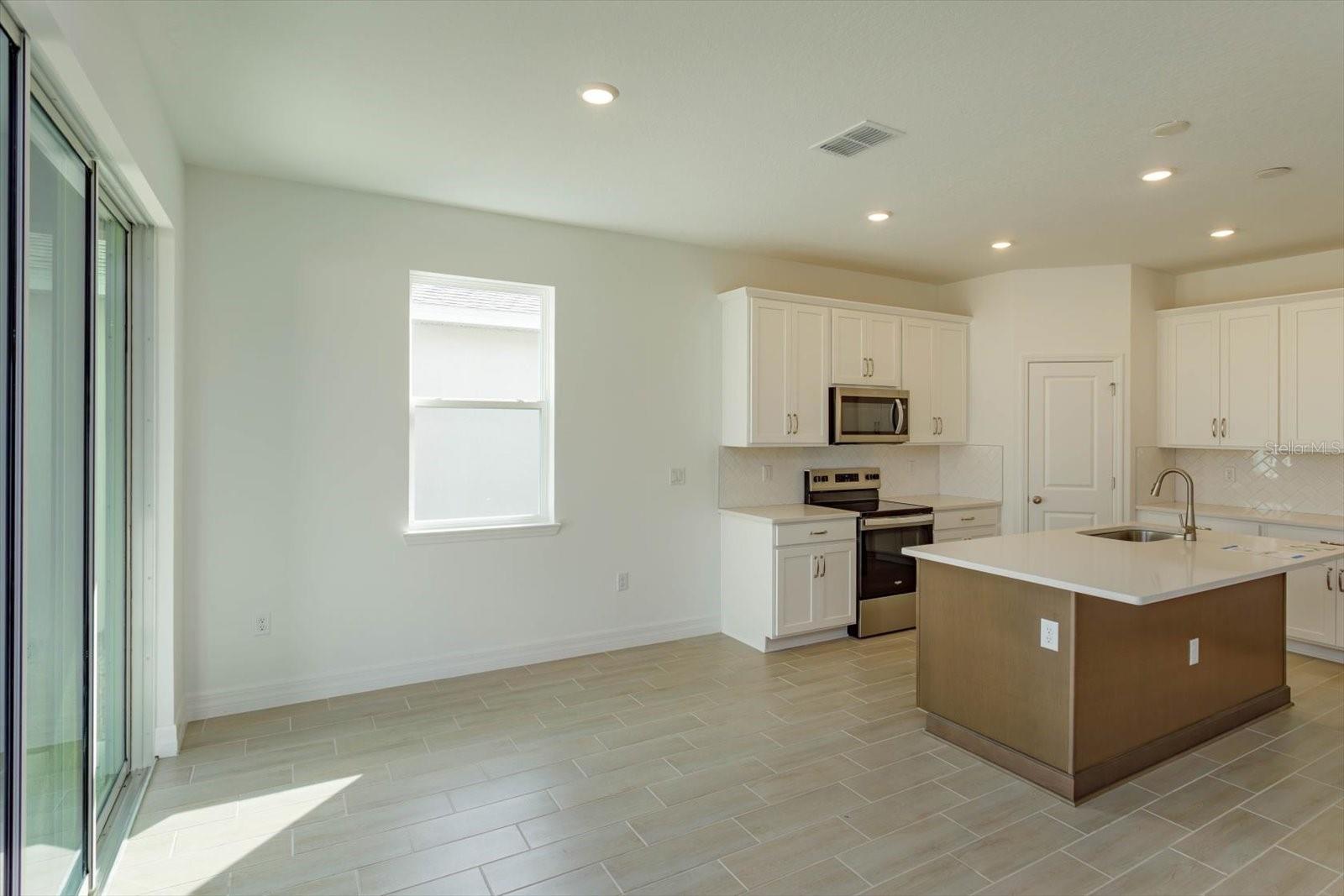 5807 Wallis Ln Property Photo 11