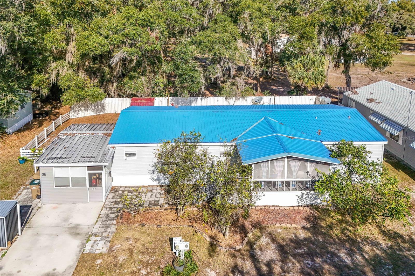 10419 Watts Ave Property Photo 1