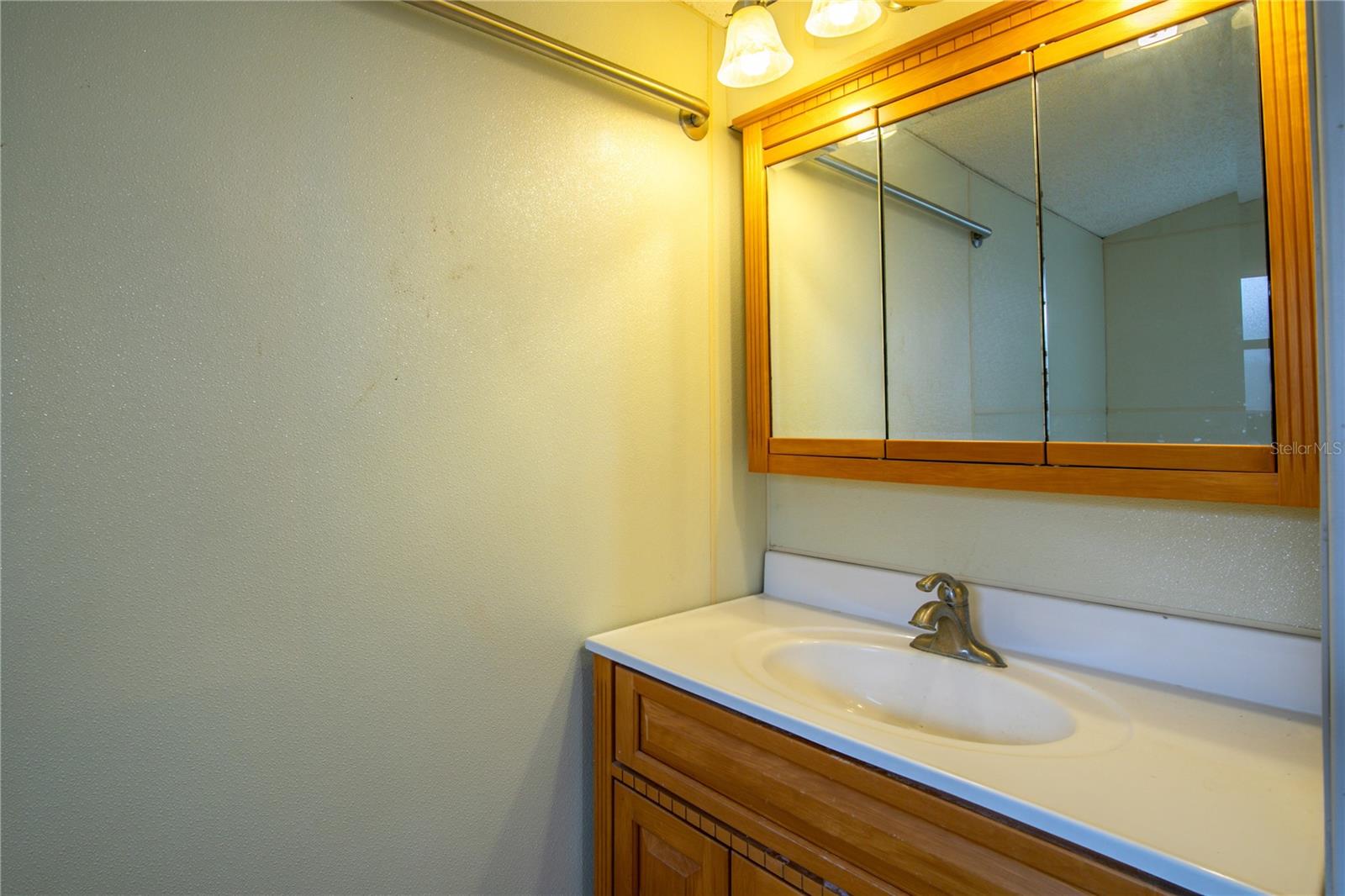 10419 Watts Ave Property Photo 14